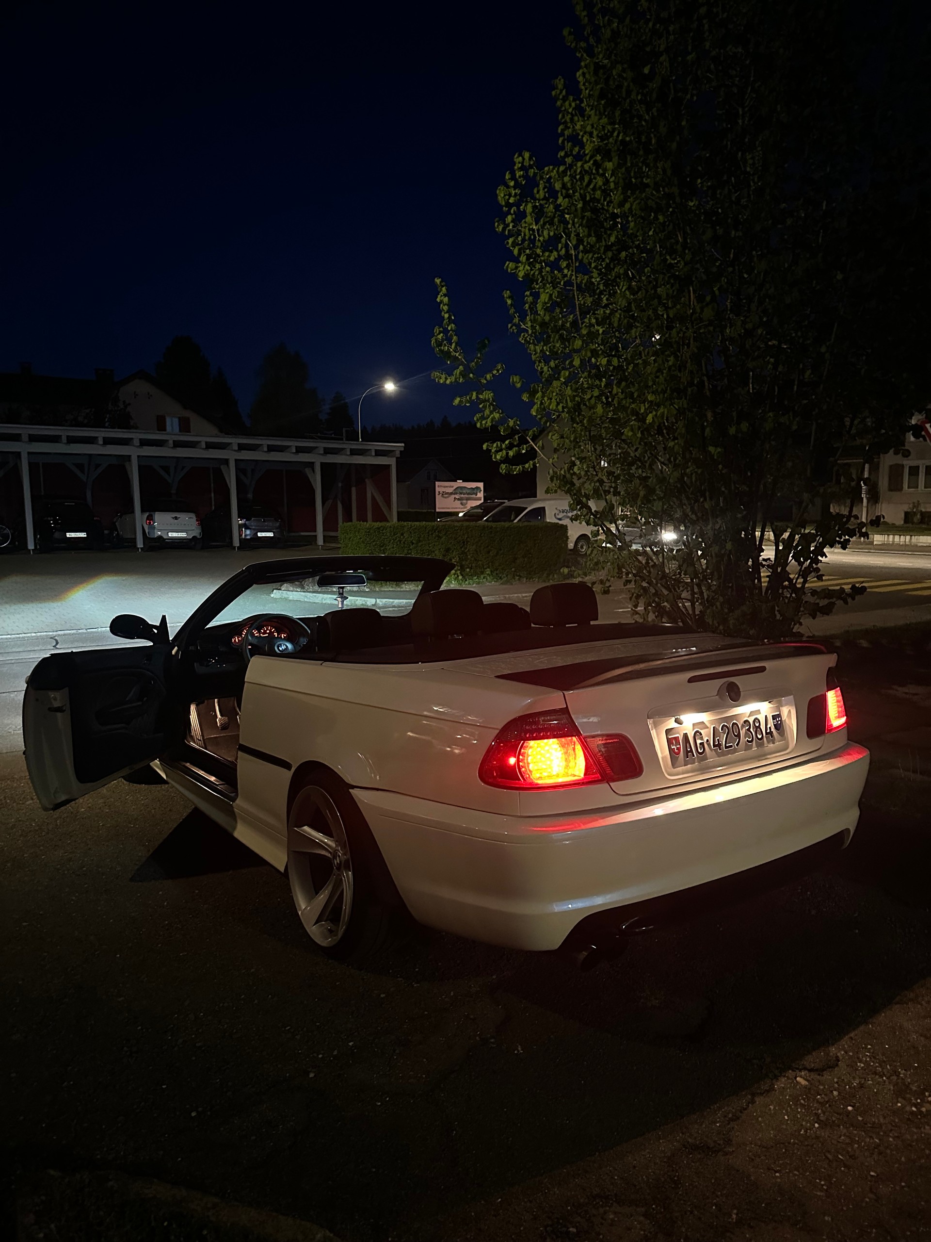 BMW 330Ci-image-0