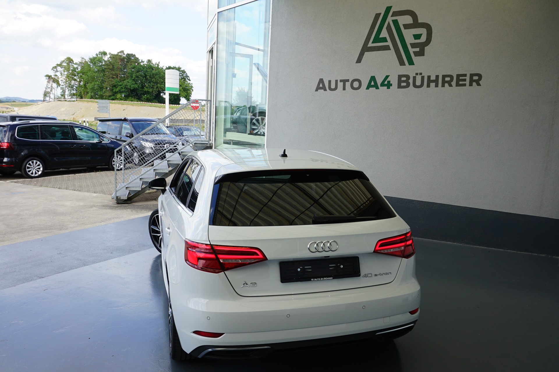 AUDI A3 40 TFSI e-tron Sport 204PS Automat "kann rund 35 bis 40km rein elektrisch fahren"-image-6