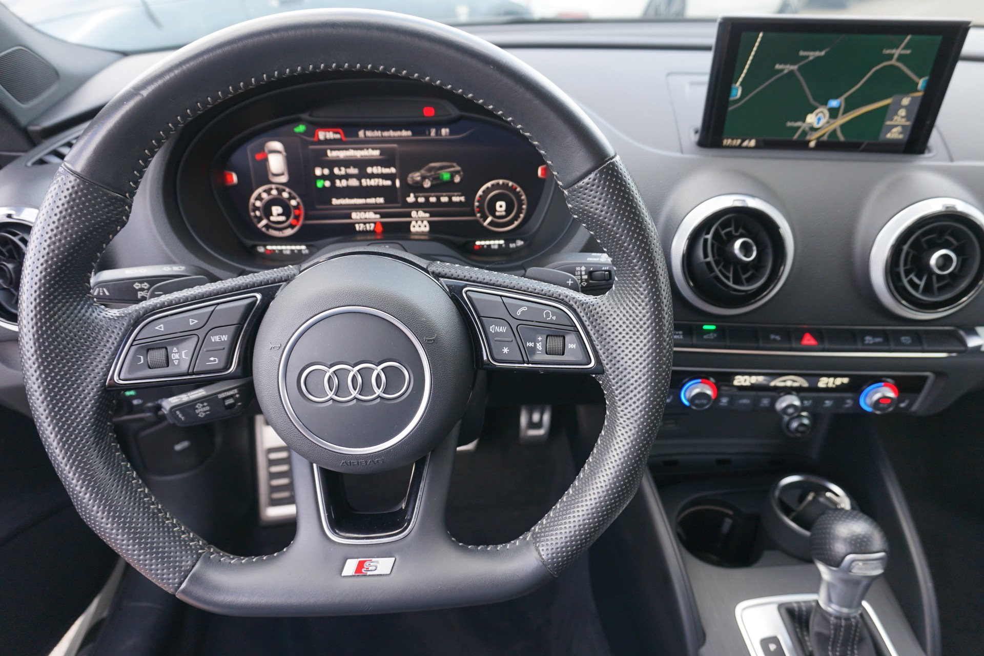 AUDI A3 40 TFSI e-tron Sport 204PS Automat "kann rund 35 bis 40km rein elektrisch fahren"-image-14