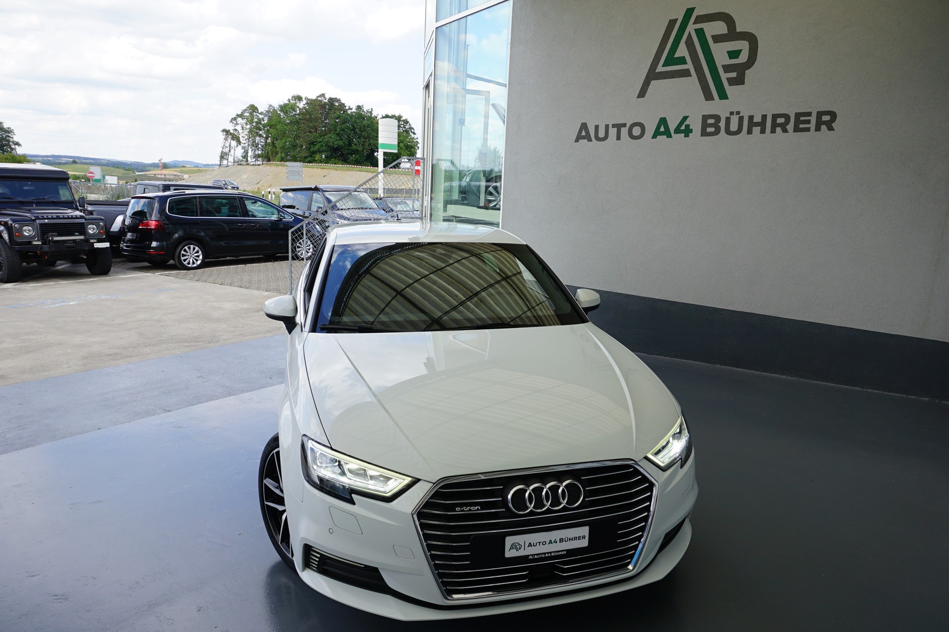 AUDI A3 40 TFSI e-tron Sport 204PS Automat "kann rund 35 bis 40km rein elektrisch fahren"-image-2