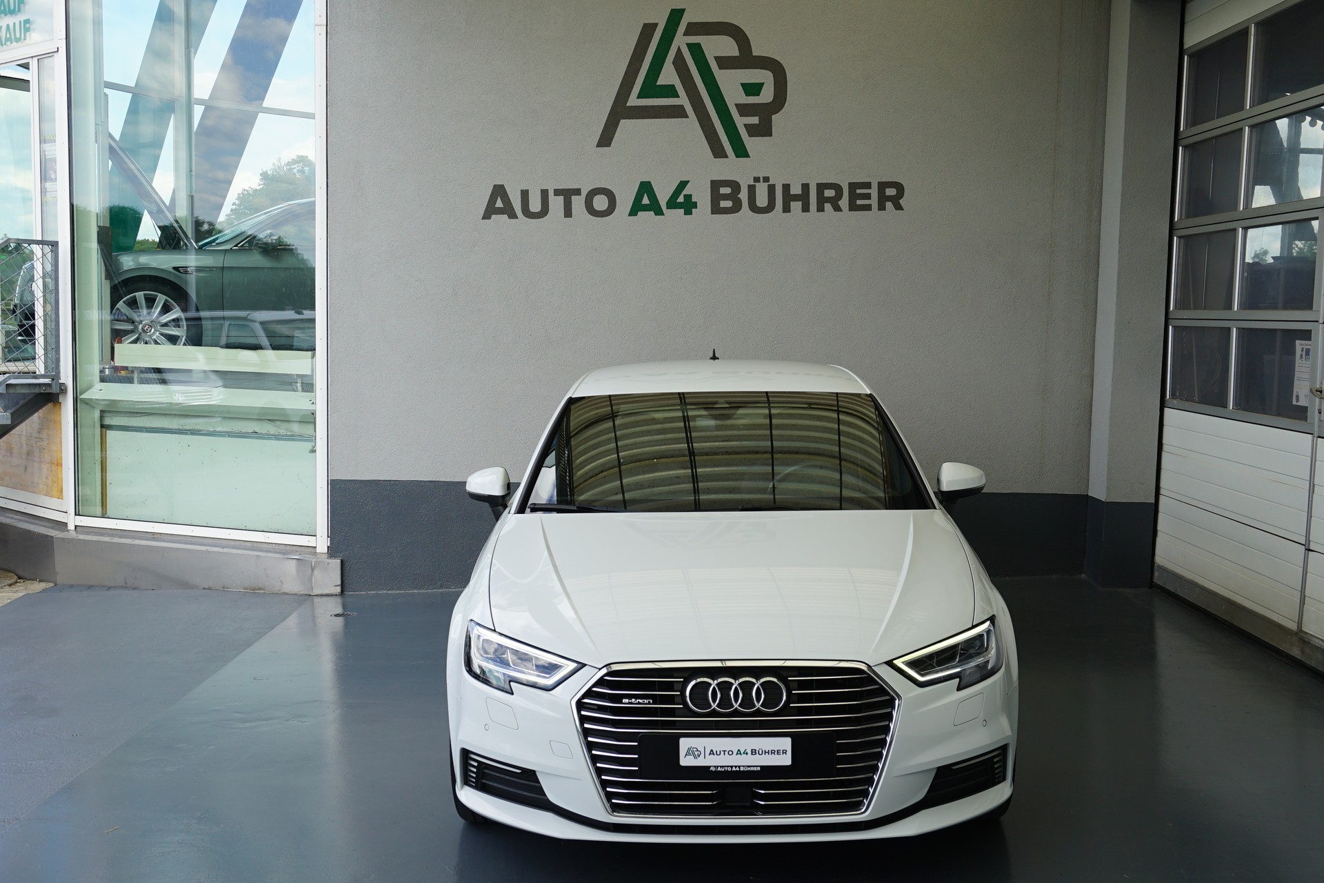AUDI A3 40 TFSI e-tron Sport 204PS Automat "kann rund 35 bis 40km rein elektrisch fahren"-image-8