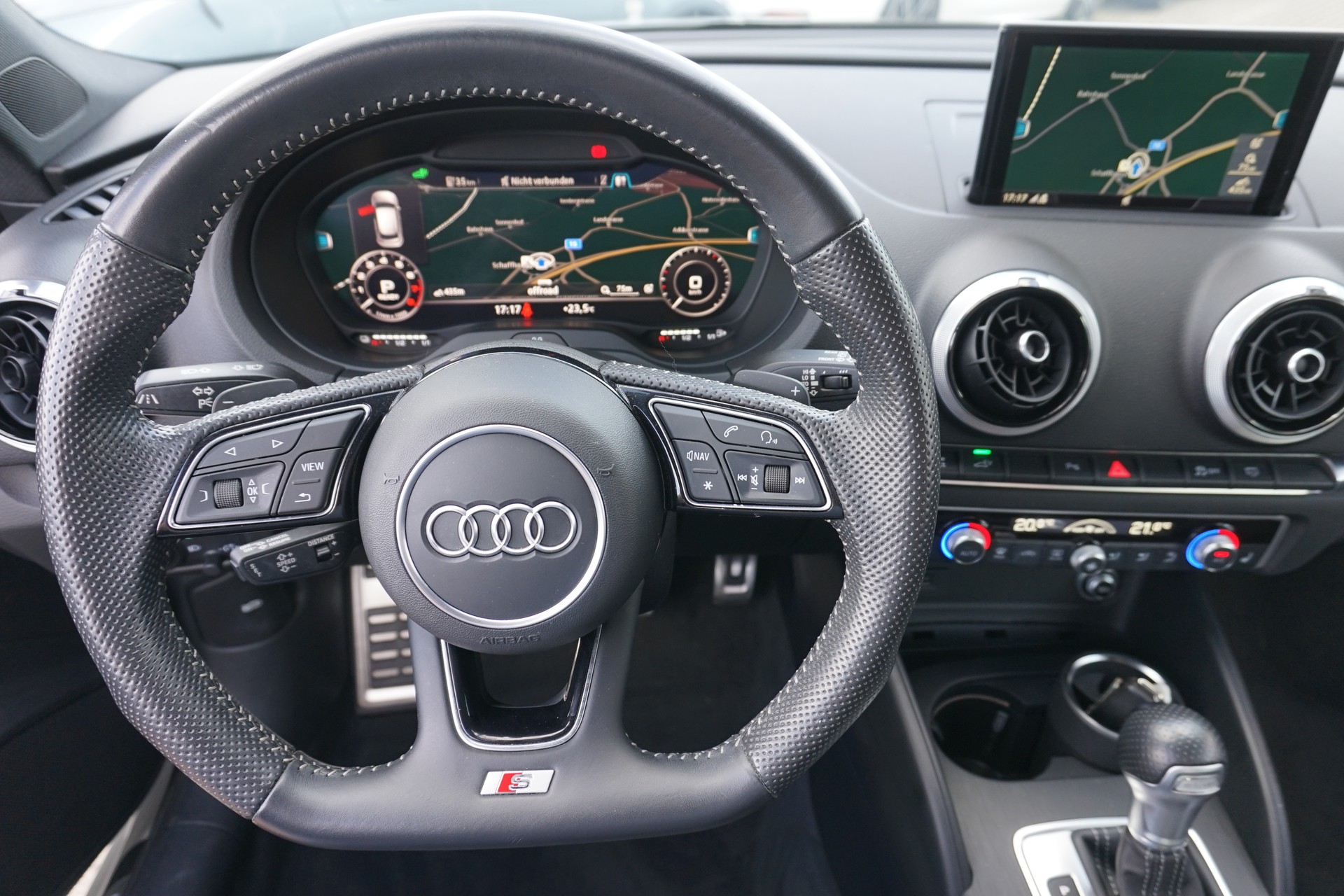 AUDI A3 40 TFSI e-tron Sport 204PS Automat "kann rund 35 bis 40km rein elektrisch fahren"-image-15