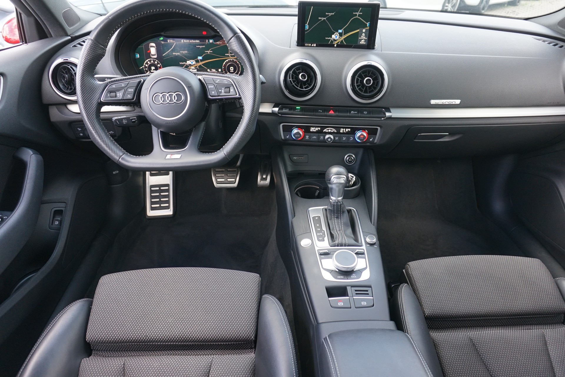 AUDI A3 40 TFSI e-tron Sport 204PS Automat "kann rund 35 bis 40km rein elektrisch fahren"-image-13