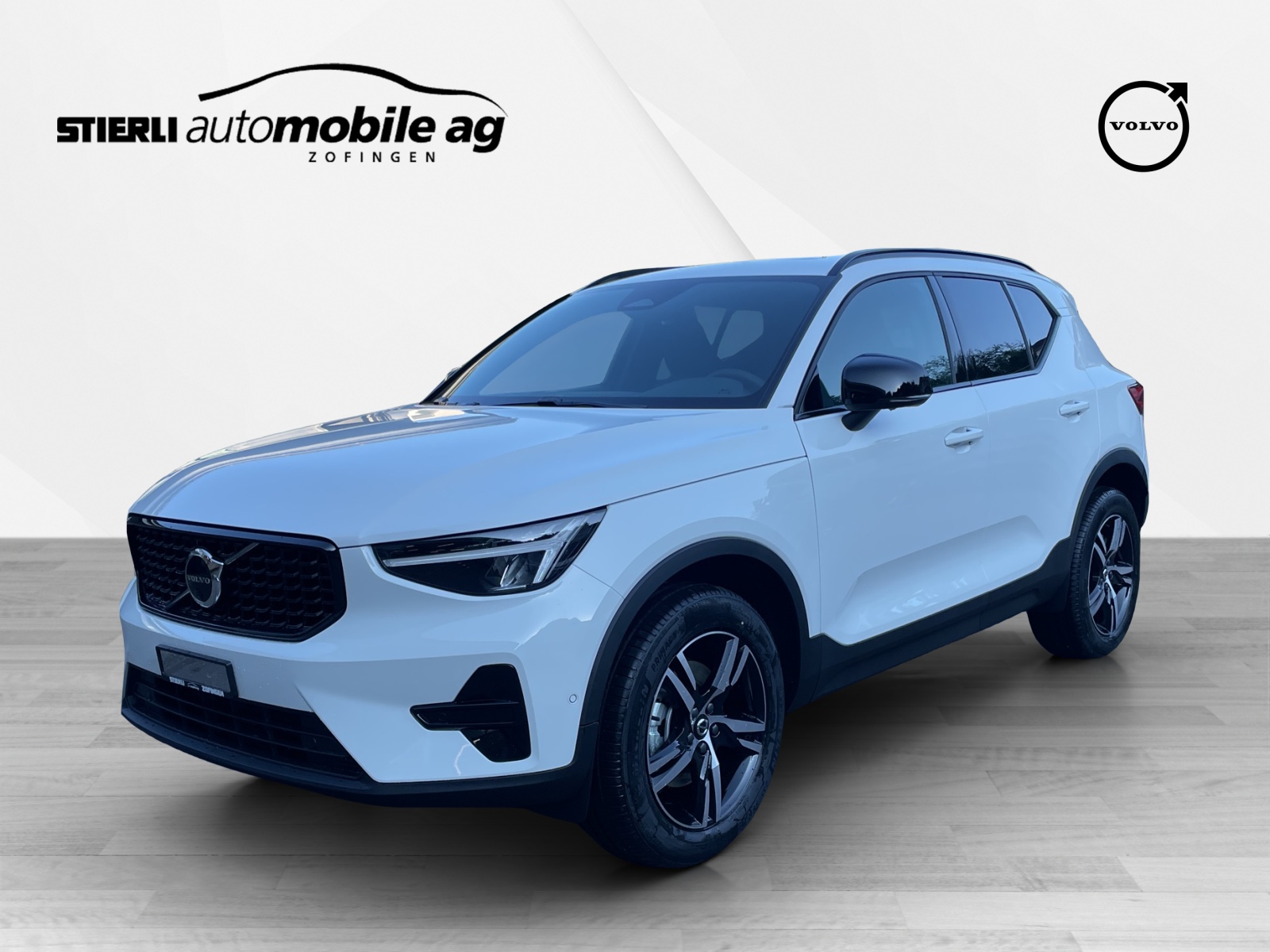 VOLVO XC40 2.0 B4 MH Plus Dark-image-0