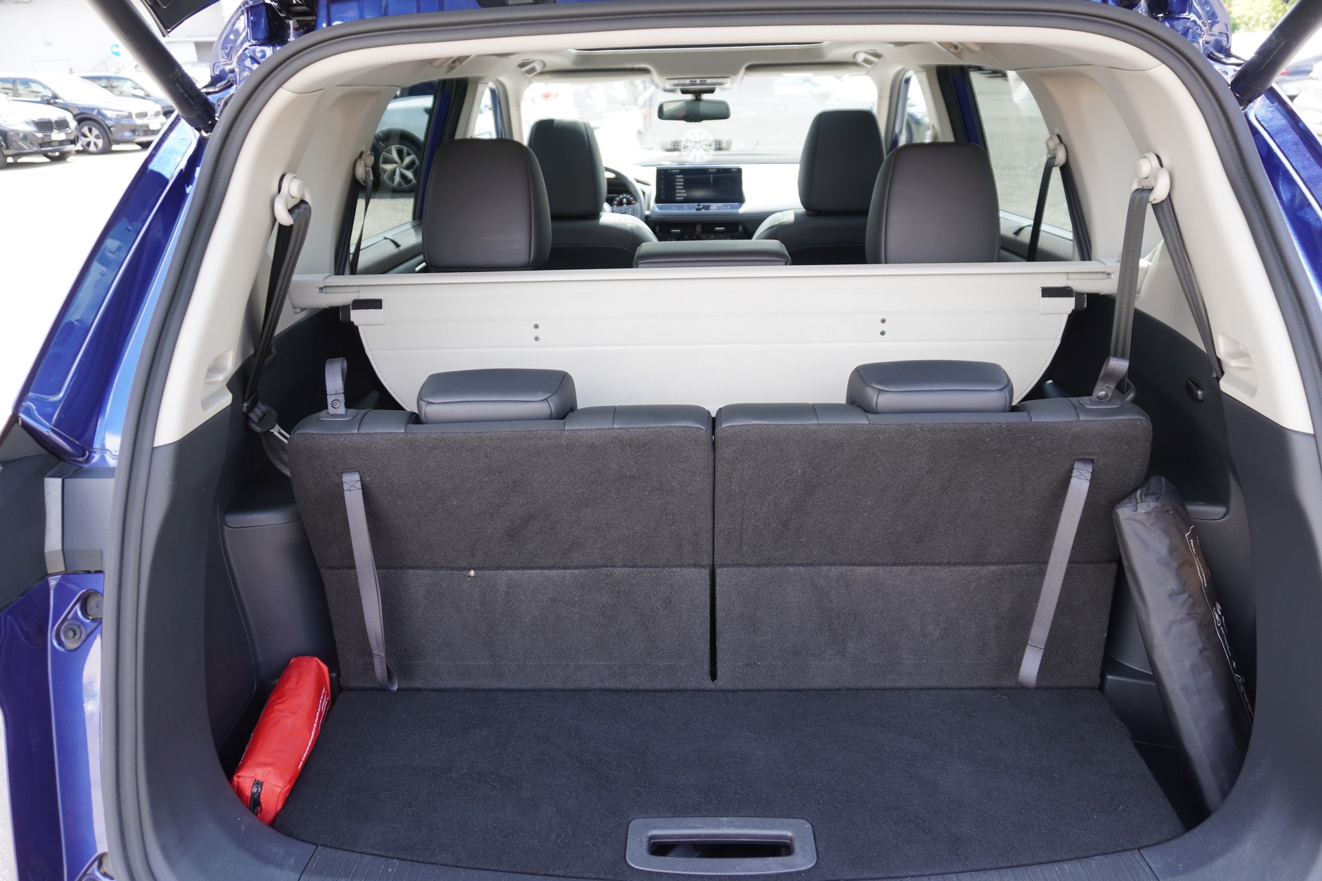 NISSAN X-Trail 1.5 VC-T e-Power 4WD 7 Sitze N-Connecta-image-9