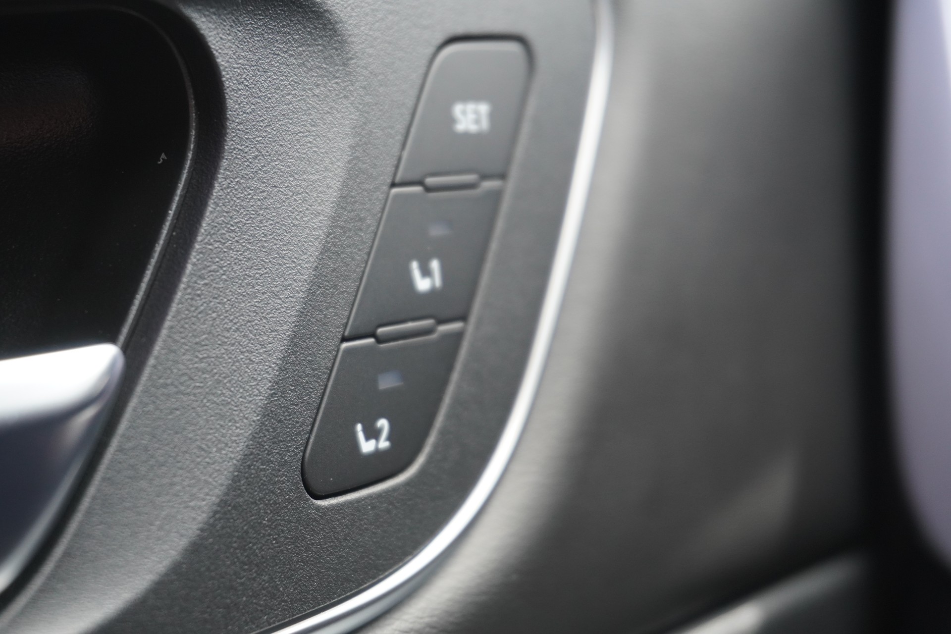 NISSAN X-Trail 1.5 VC-T e-Power 4WD 7 Sitze N-Connecta-image-42