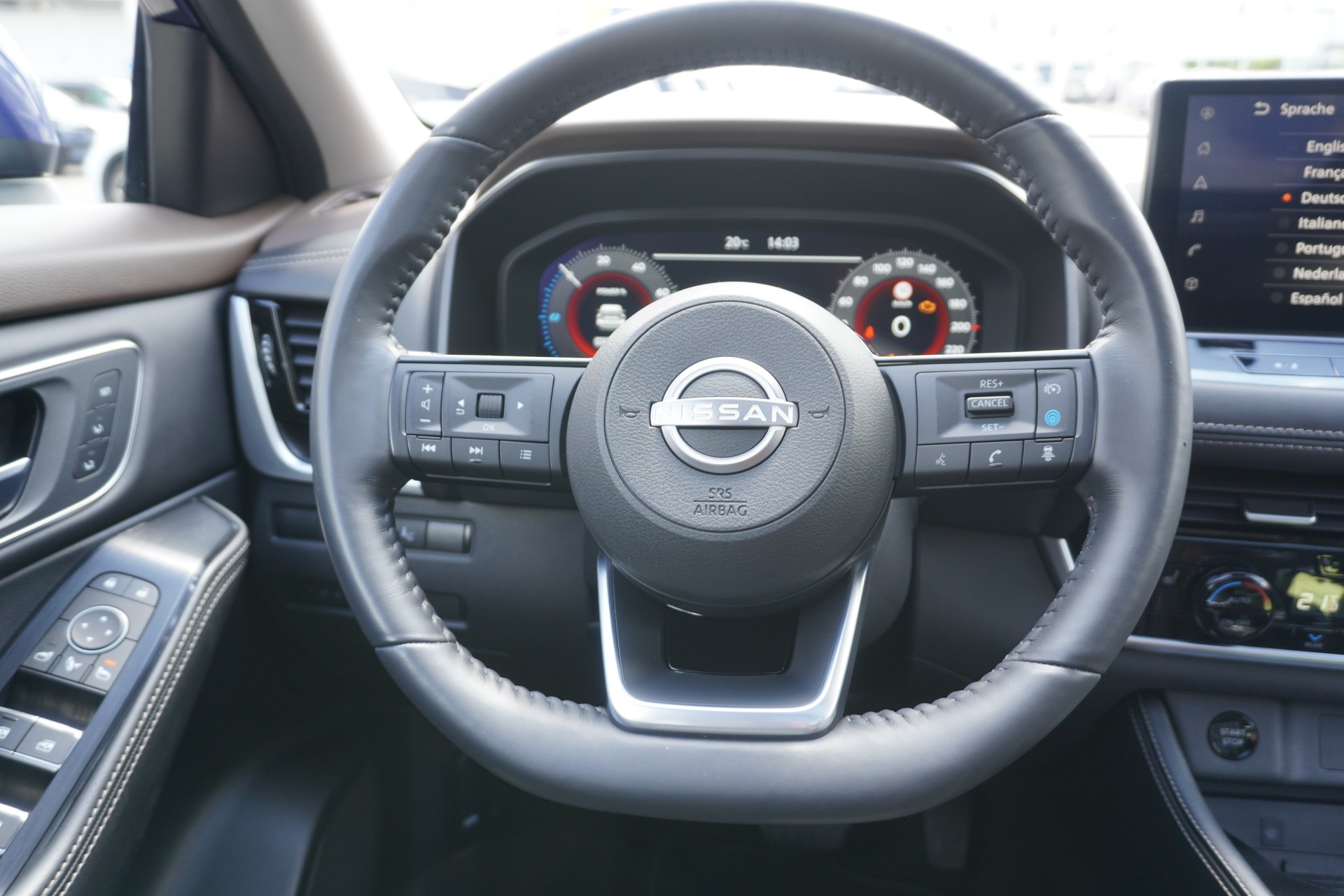NISSAN X-Trail 1.5 VC-T e-Power 4WD 7 Sitze N-Connecta-image-17