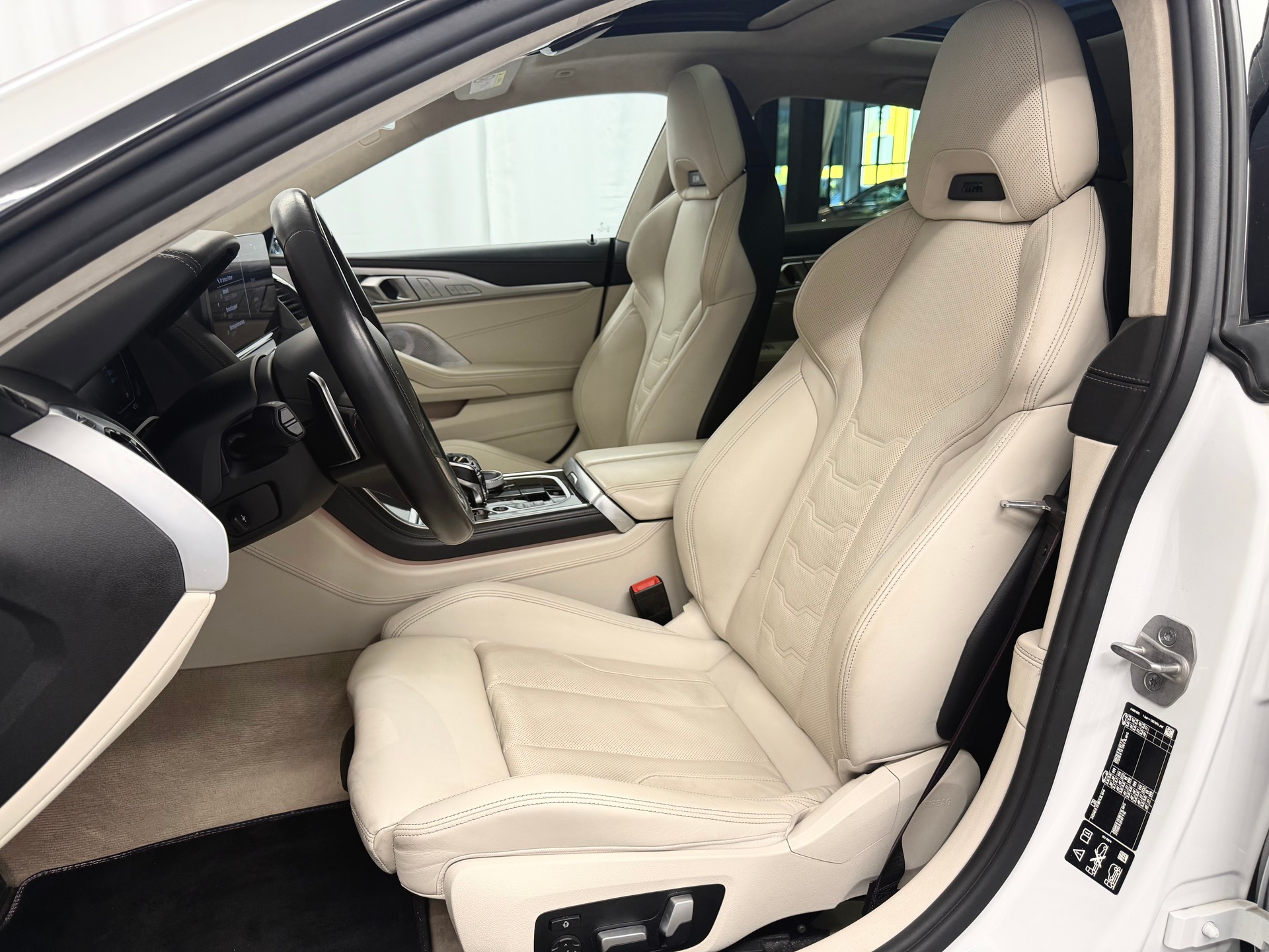 BMW M850i xDrive Grand Coupé Steptronic *B&W Diamond*360°*Head-Up*Panorama*-image-13