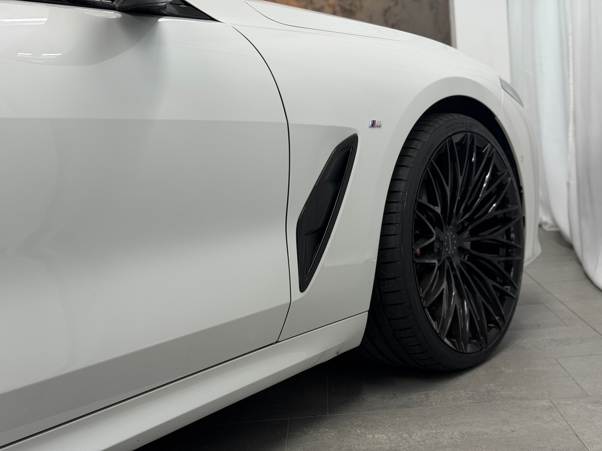 BMW M850i xDrive Grand Coupé Steptronic *B&W Diamond*360°*Head-Up*Panorama*-image-8