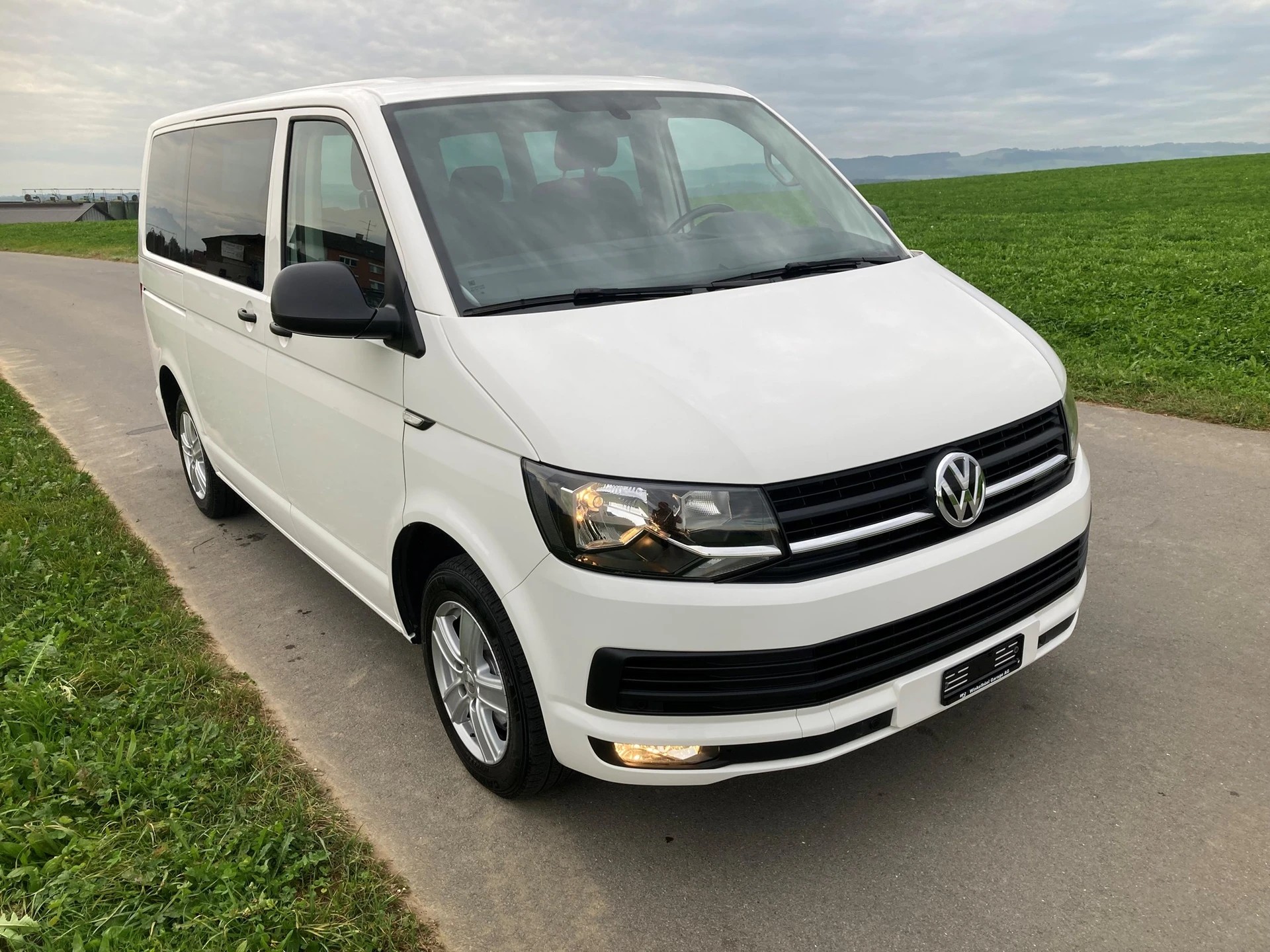 VW T6 Multivan 2.0 TDI Trendline Liberty DSG-image-1