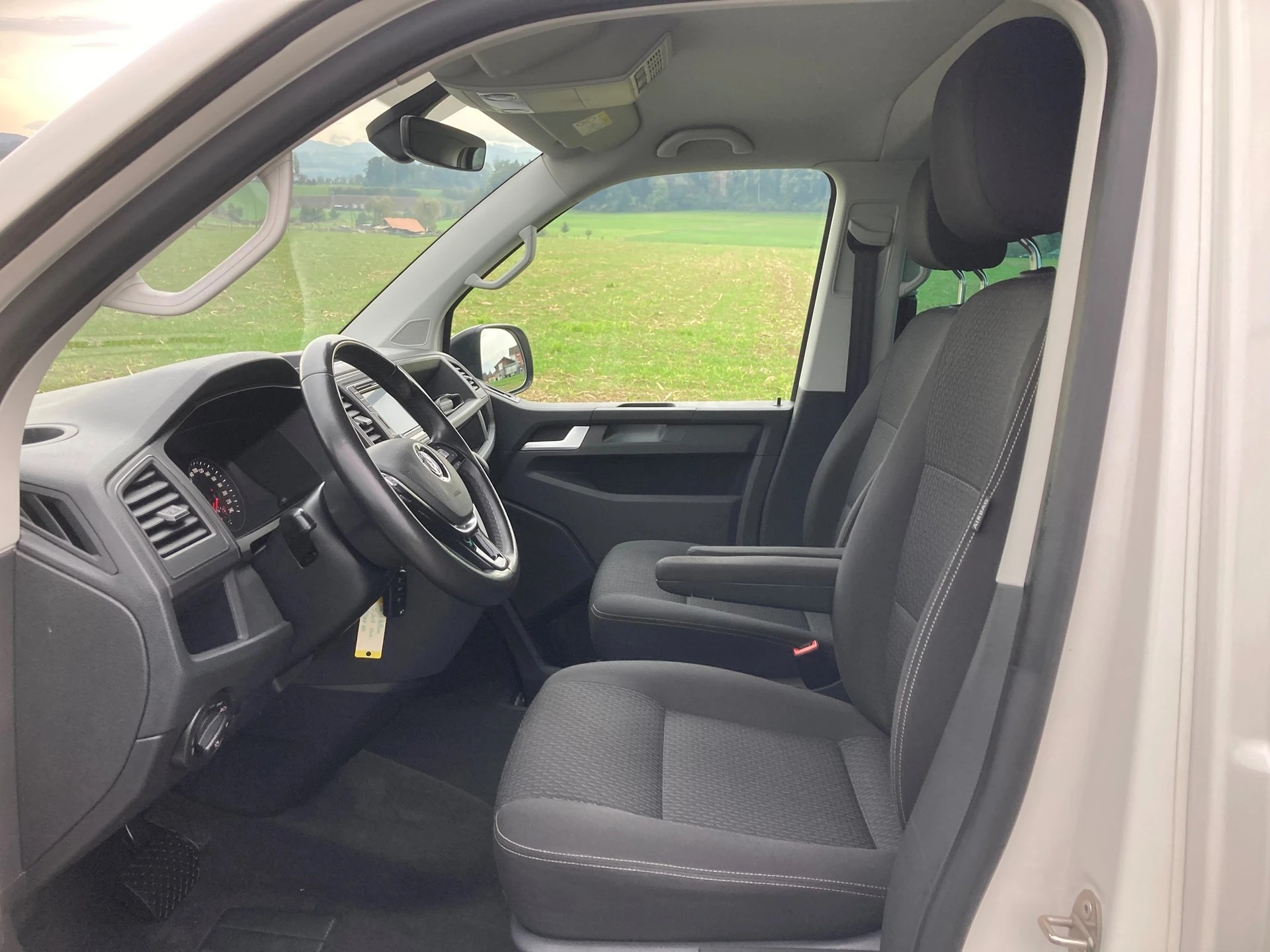 VW T6 Multivan 2.0 TDI Trendline Liberty DSG-image-7