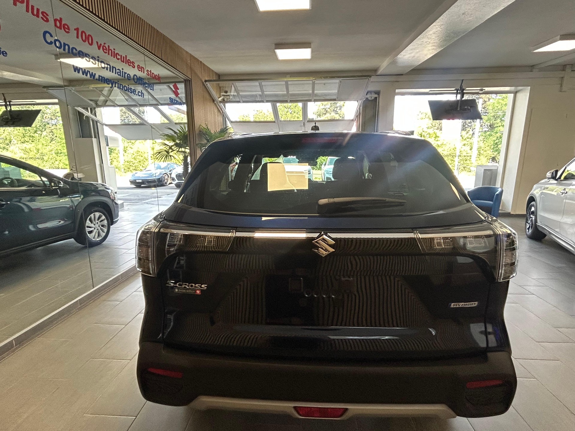 SUZUKI S-Cross 1.4 T Piz Sulai Hybrid 4x4 4 ROUES HIVER OFFERT-image-5