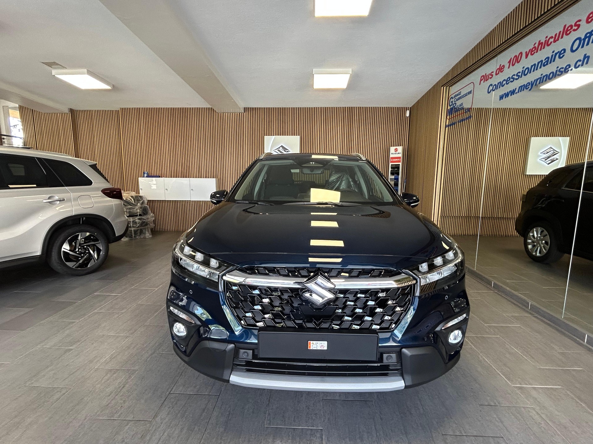 SUZUKI S-Cross 1.4 T Piz Sulai Hybrid 4x4 4 ROUES HIVER OFFERT-image-2