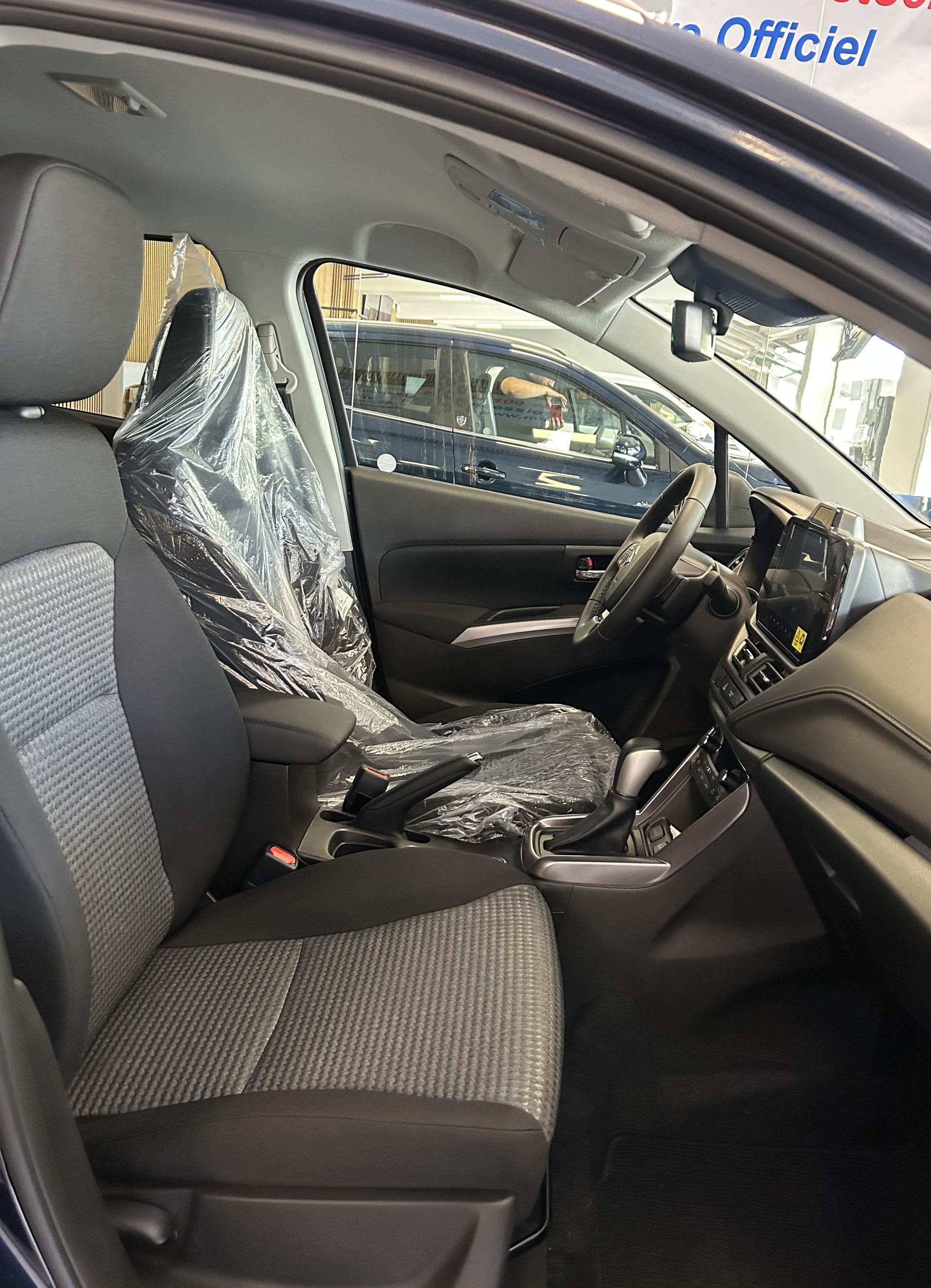 SUZUKI S-Cross 1.4 T Piz Sulai Hybrid 4x4 4 ROUES HIVER OFFERT-image-14