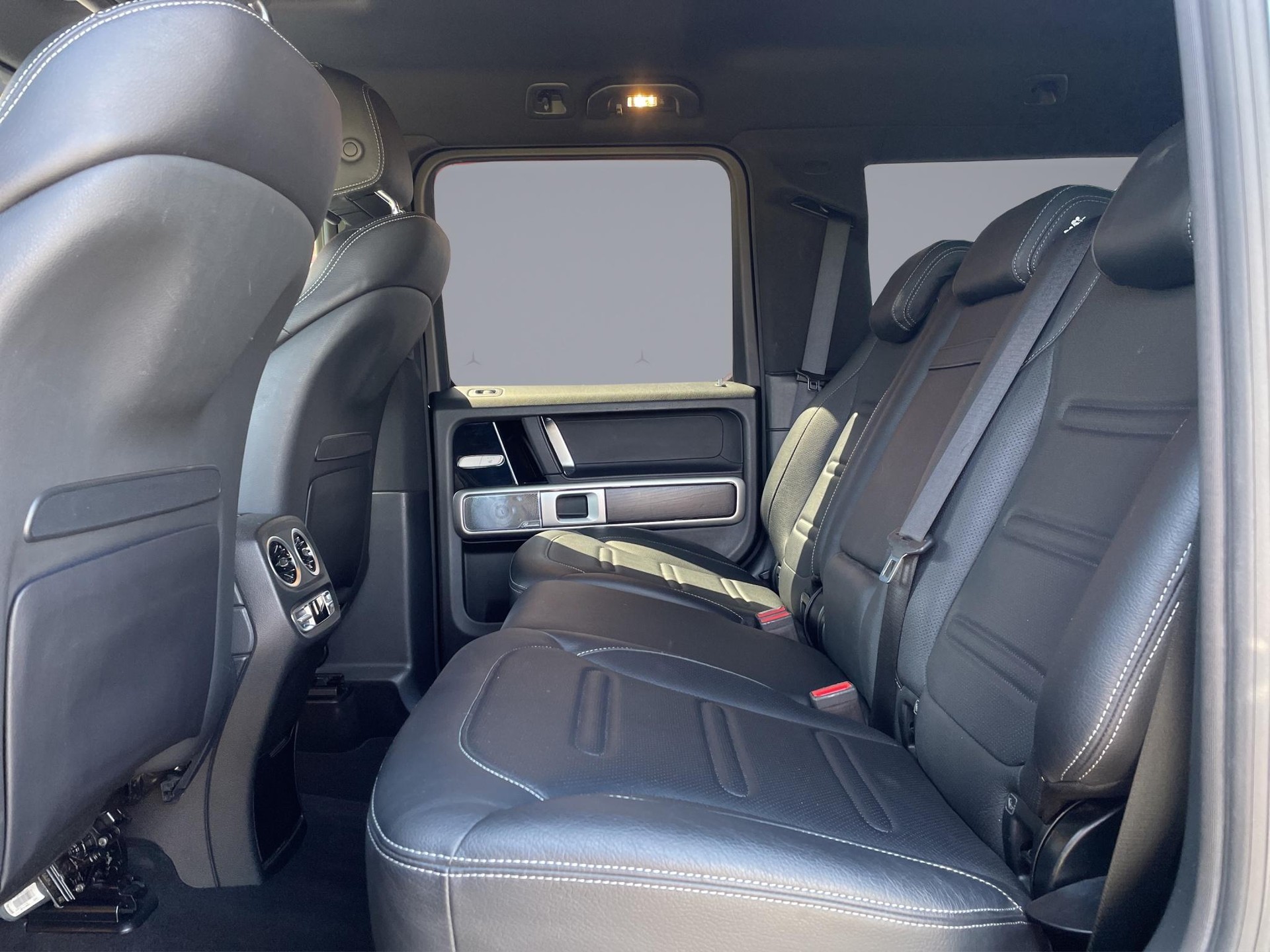 MERCEDES-BENZ G 400 d-image-12