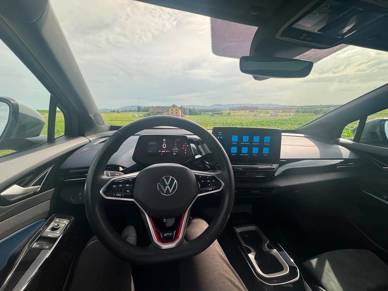 VW ID.4 GTX 77 kWh 4Motion mit Anhängerkupplung und Panorama Dach-image-8