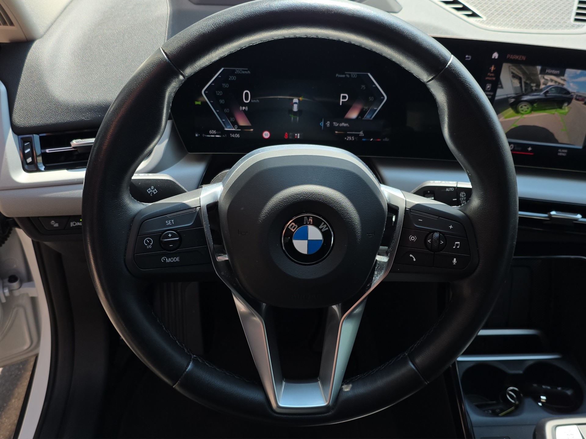 BMW X1 xDrive 23i 48V-image-10