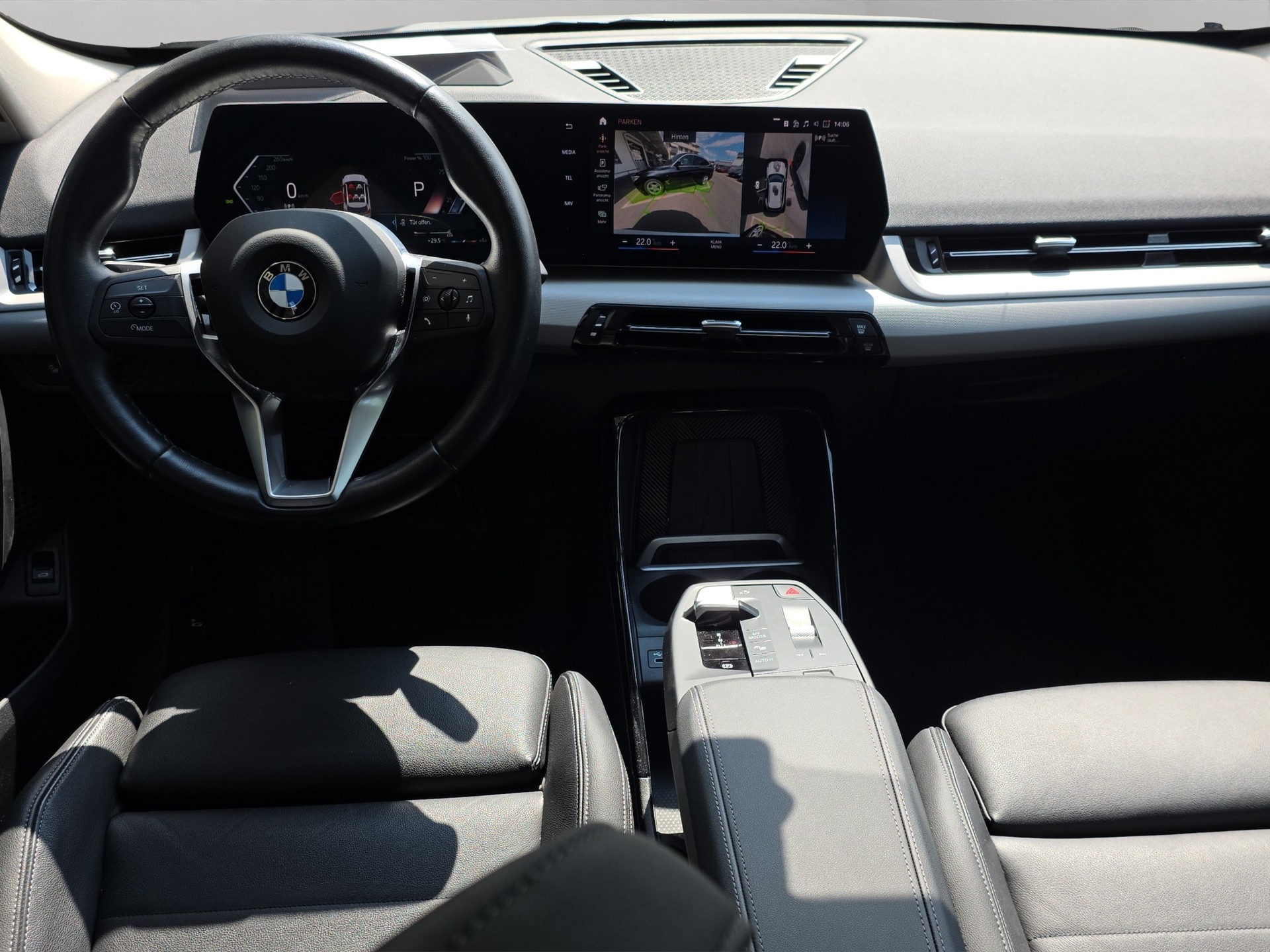 BMW X1 xDrive 23i 48V-image-12