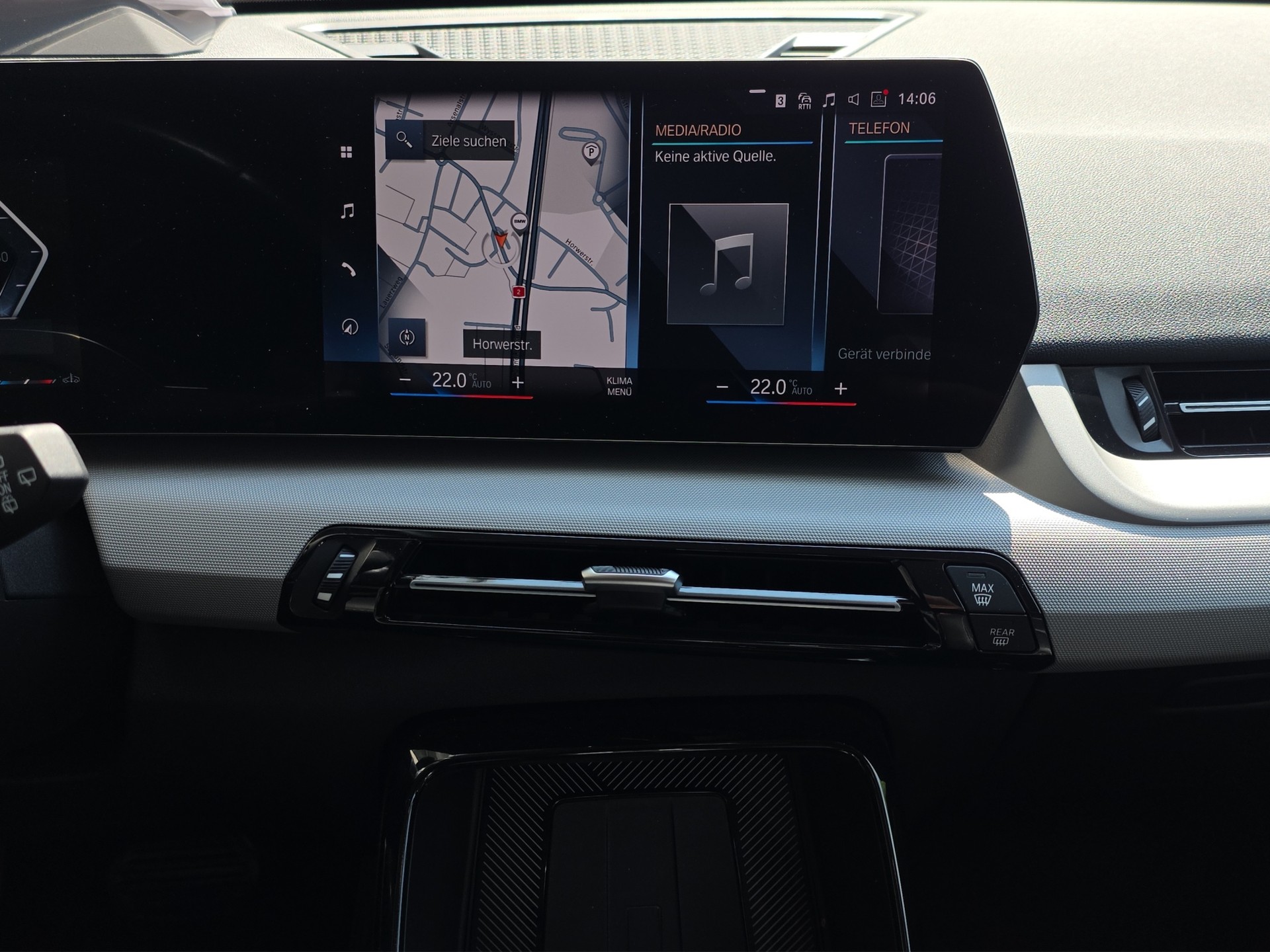 BMW X1 xDrive 23i 48V-image-13