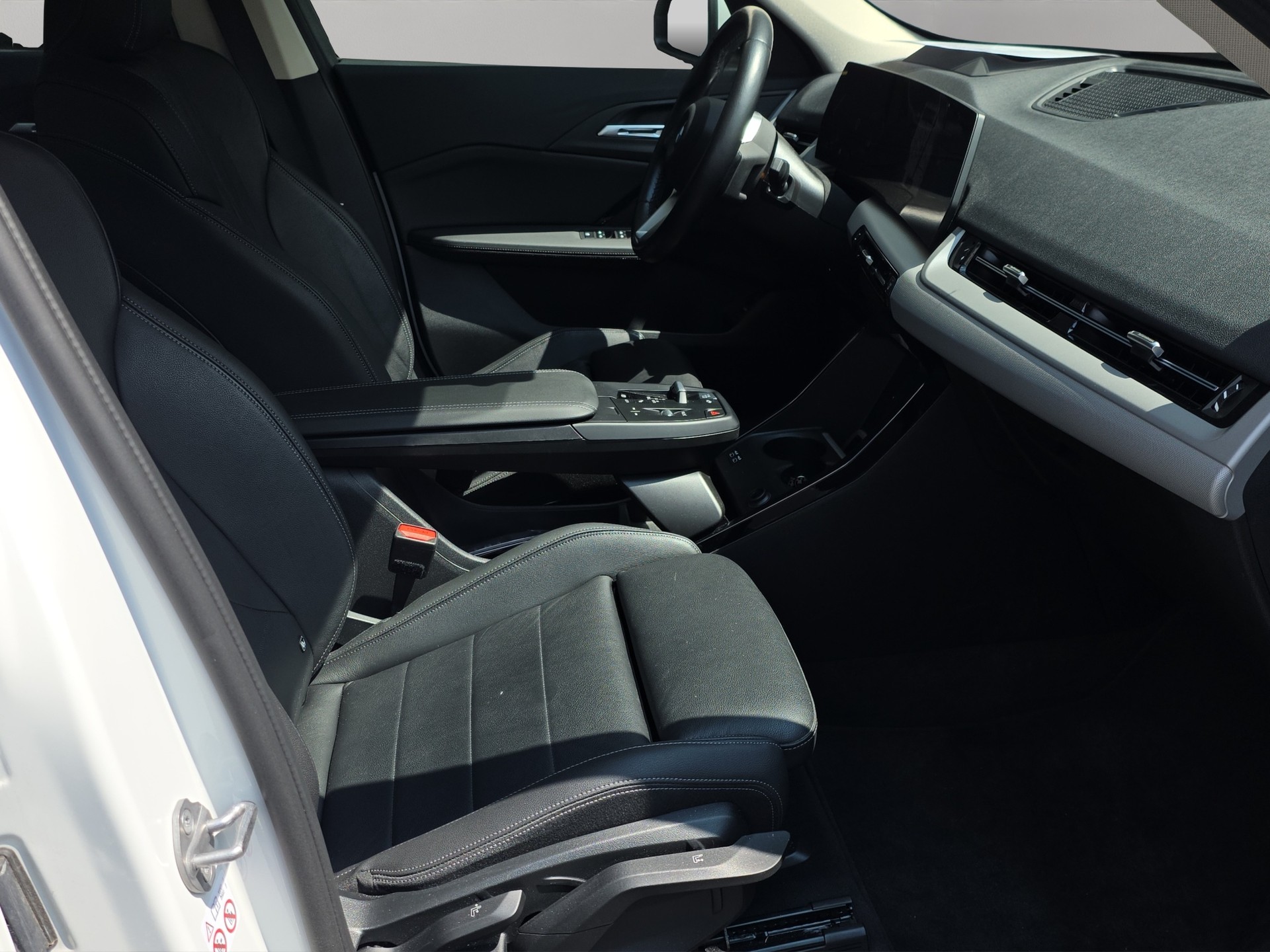 BMW X1 xDrive 23i 48V-image-16