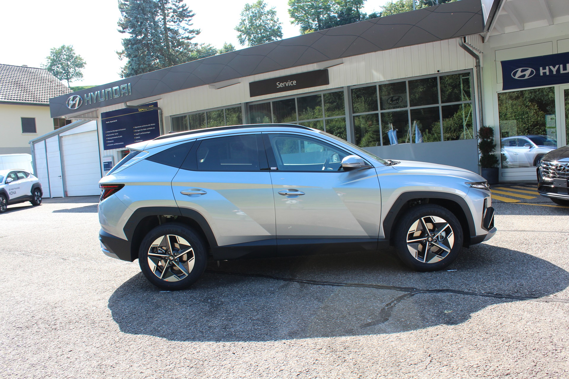 HYUNDAI Tucson 1.6 TGDI HEV 215PS Amplia 2WD-image-3