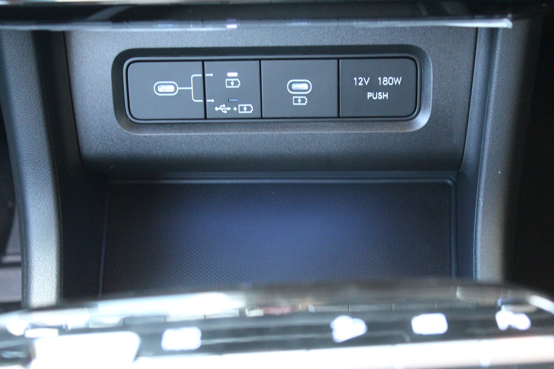 HYUNDAI Tucson 1.6 TGDI HEV 215PS Amplia 2WD-image-13