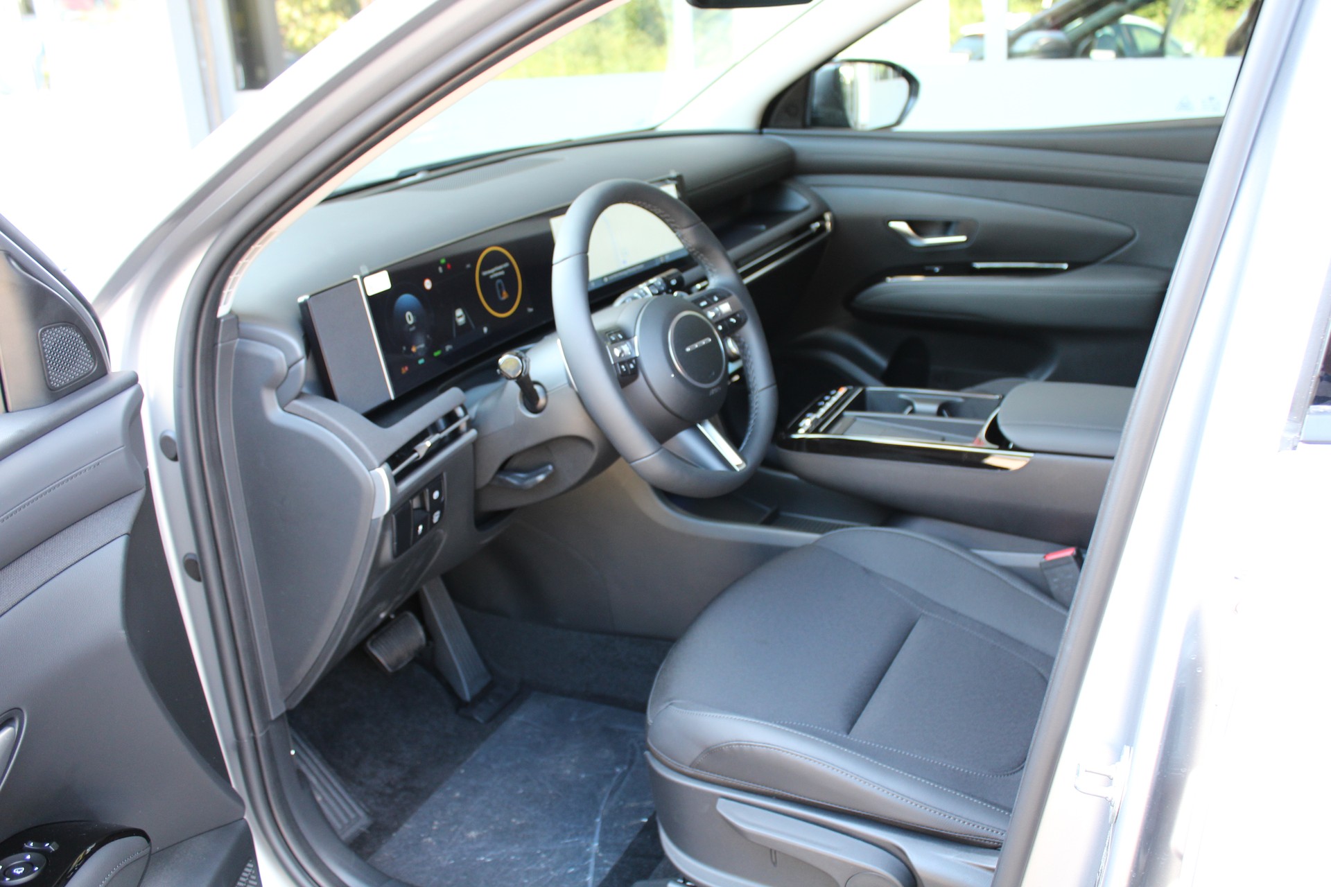 HYUNDAI Tucson 1.6 TGDI HEV 215PS Amplia 2WD-image-7