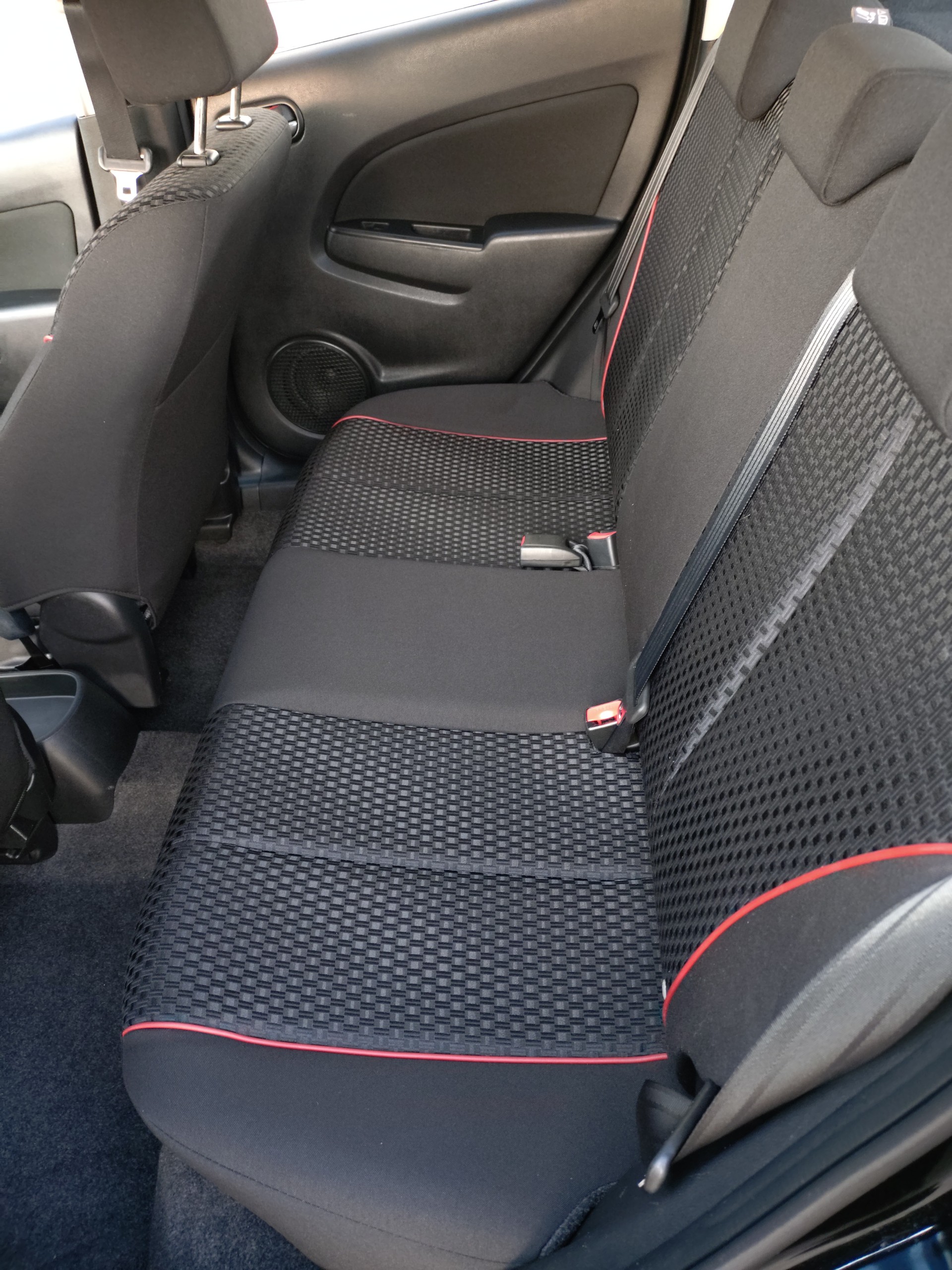 MAZDA 2 1.5i 16V Sport-image-9