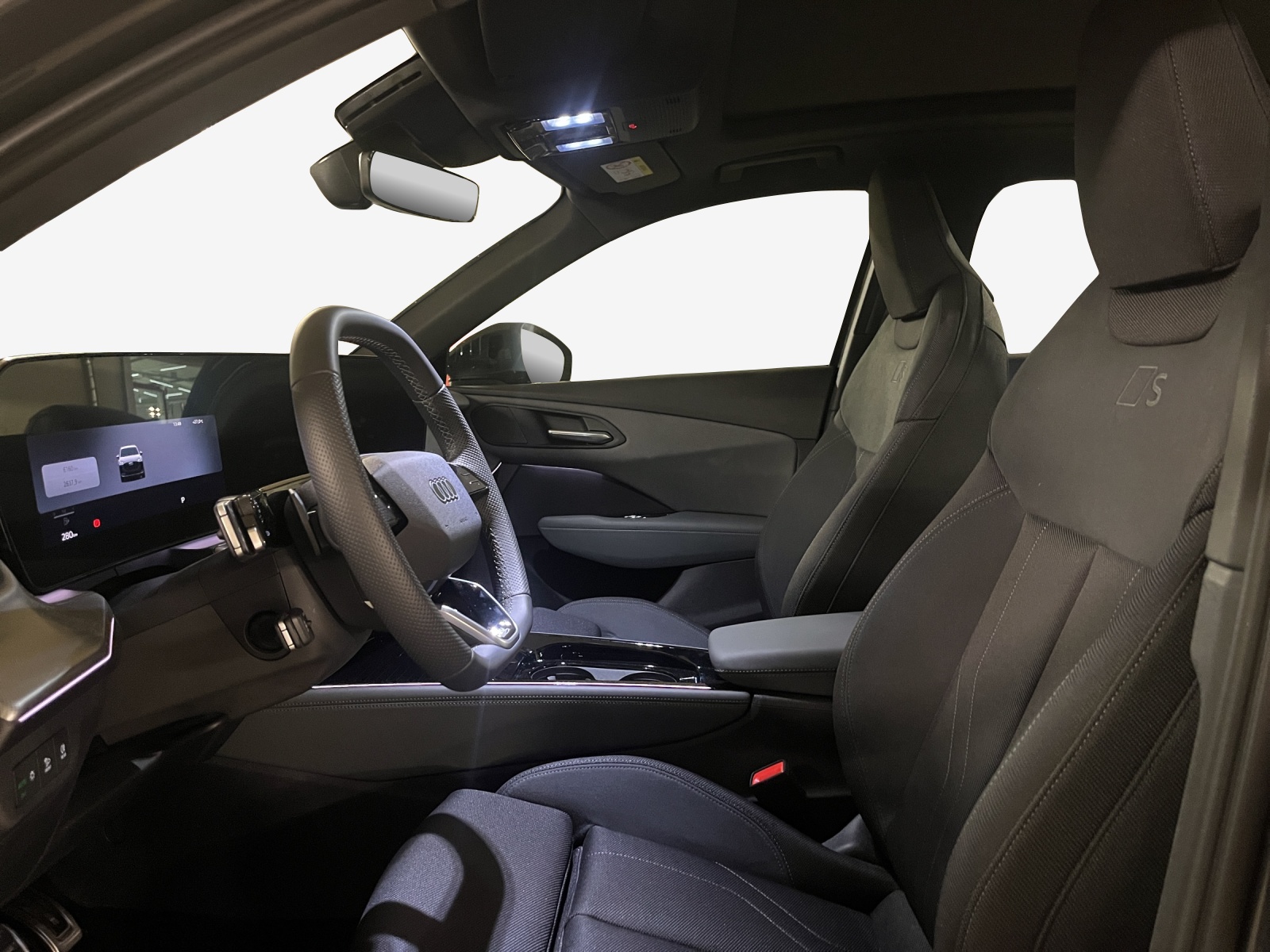 AUDI Q3 SUV 110 kW TFSI S tronic-image-7