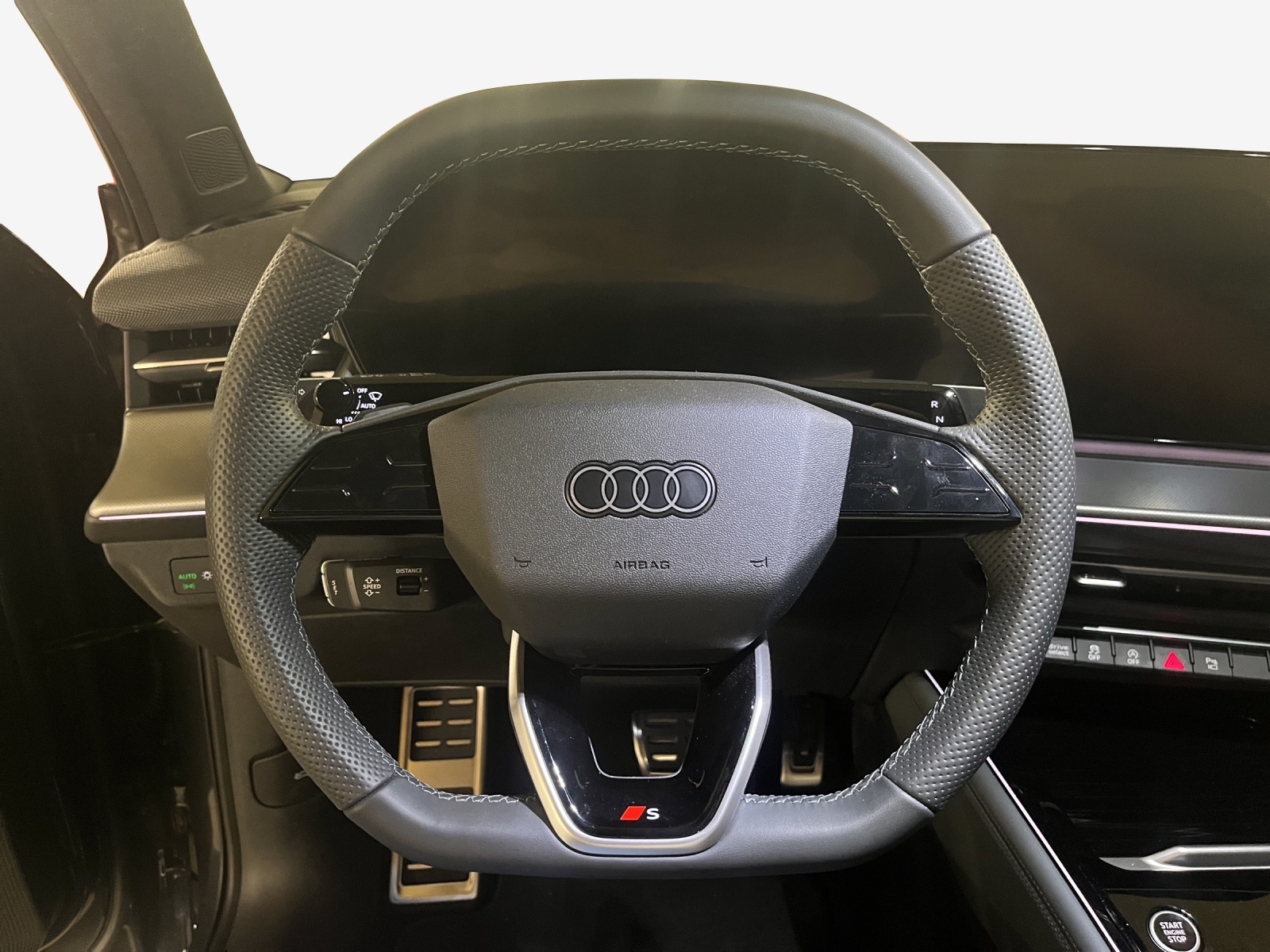 AUDI Q3 SUV 110 kW TFSI S tronic-image-9