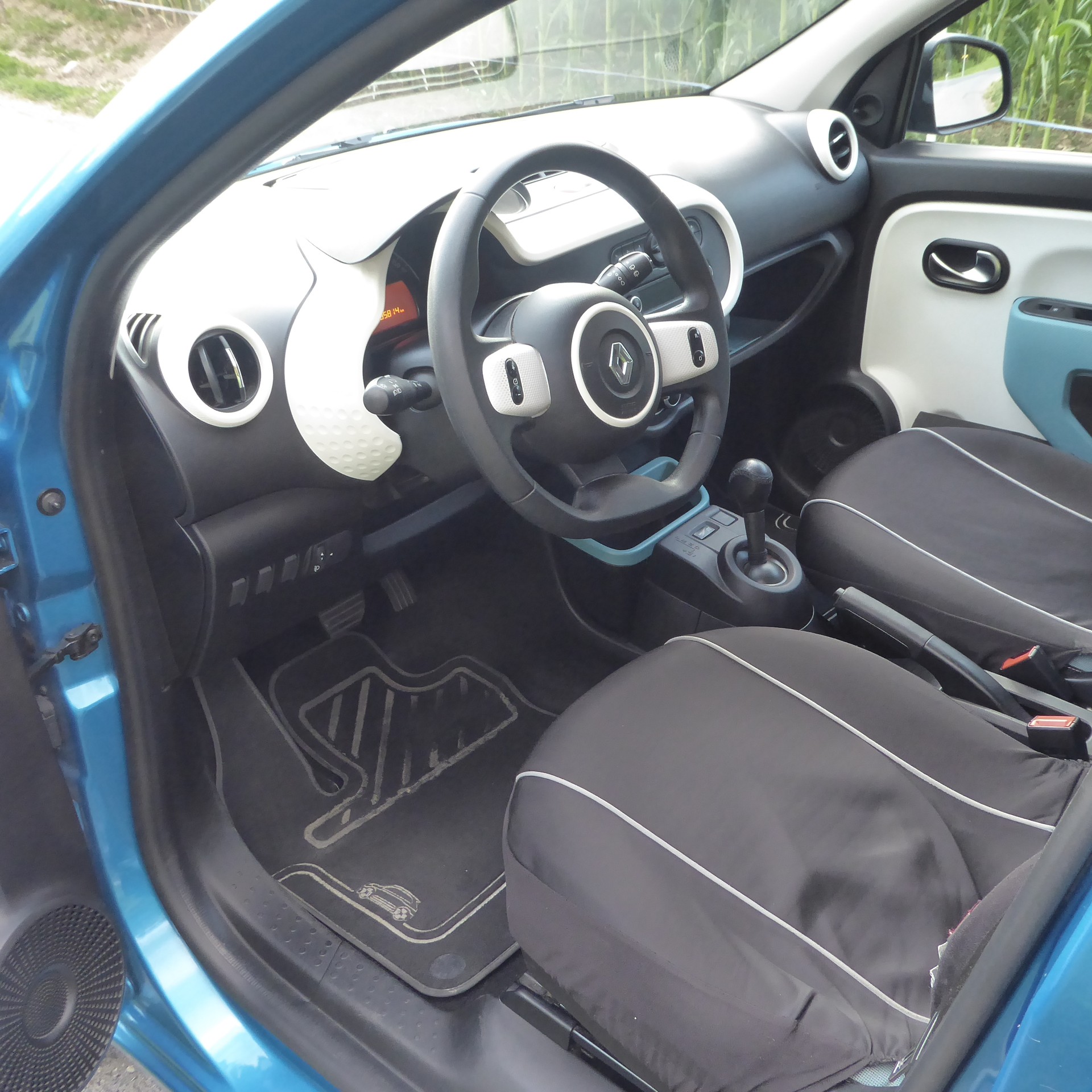 RENAULT Twingo 0.9 Intens EDC-image-4