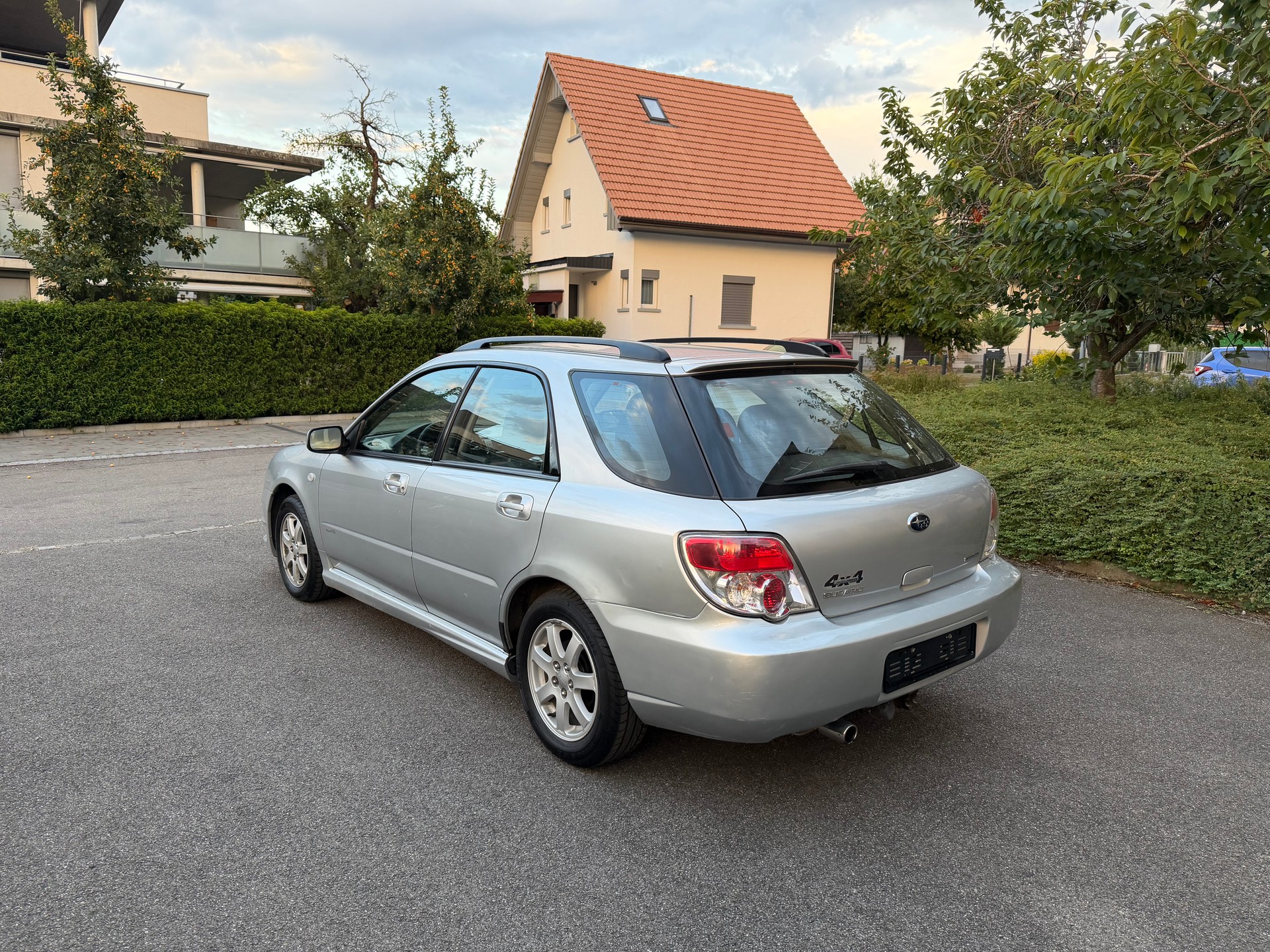 SUBARU Impreza 1.5R Swiss Pique-As Automatic-image-3