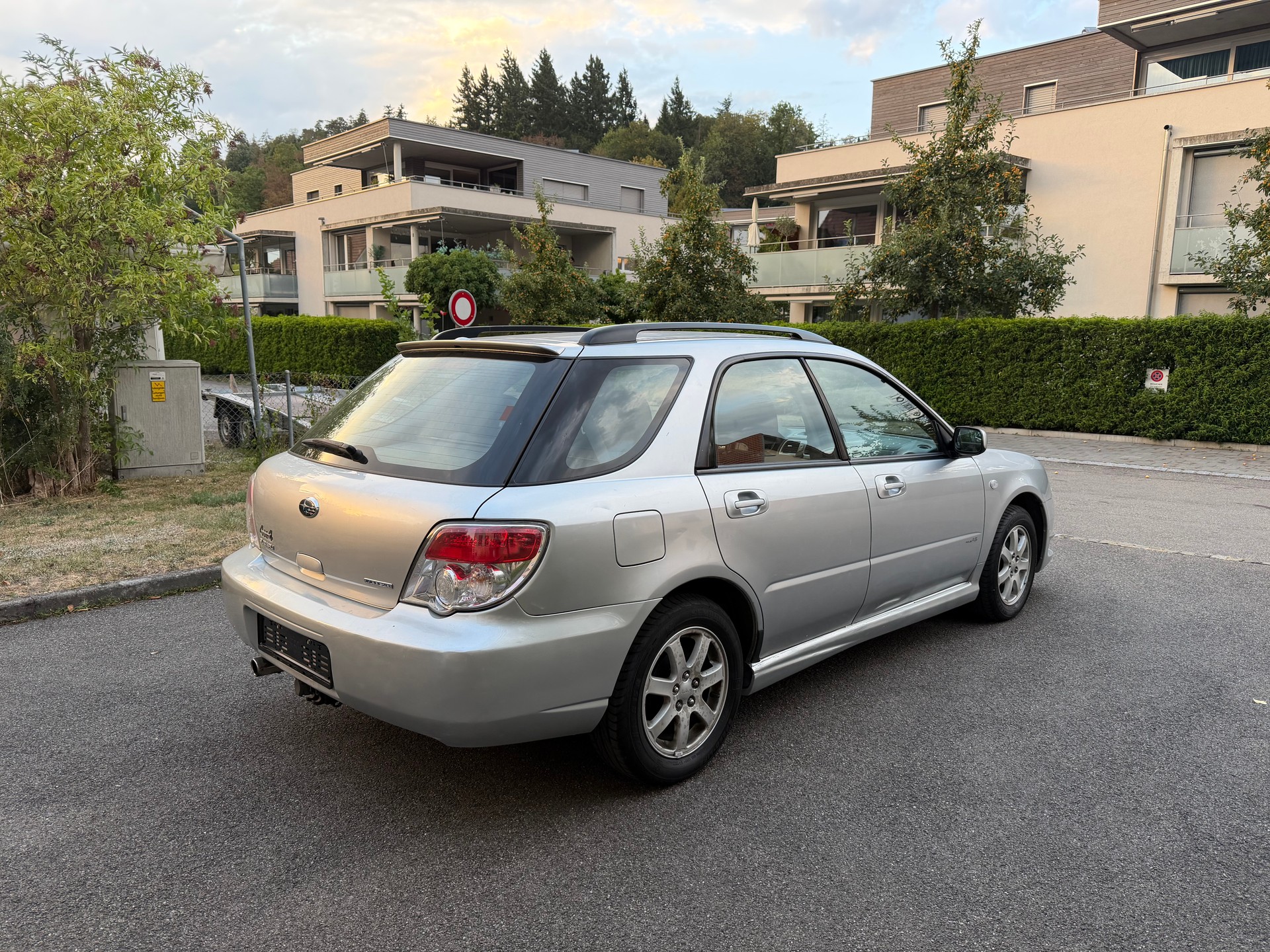 SUBARU Impreza 1.5R Swiss Pique-As Automatic-image-5