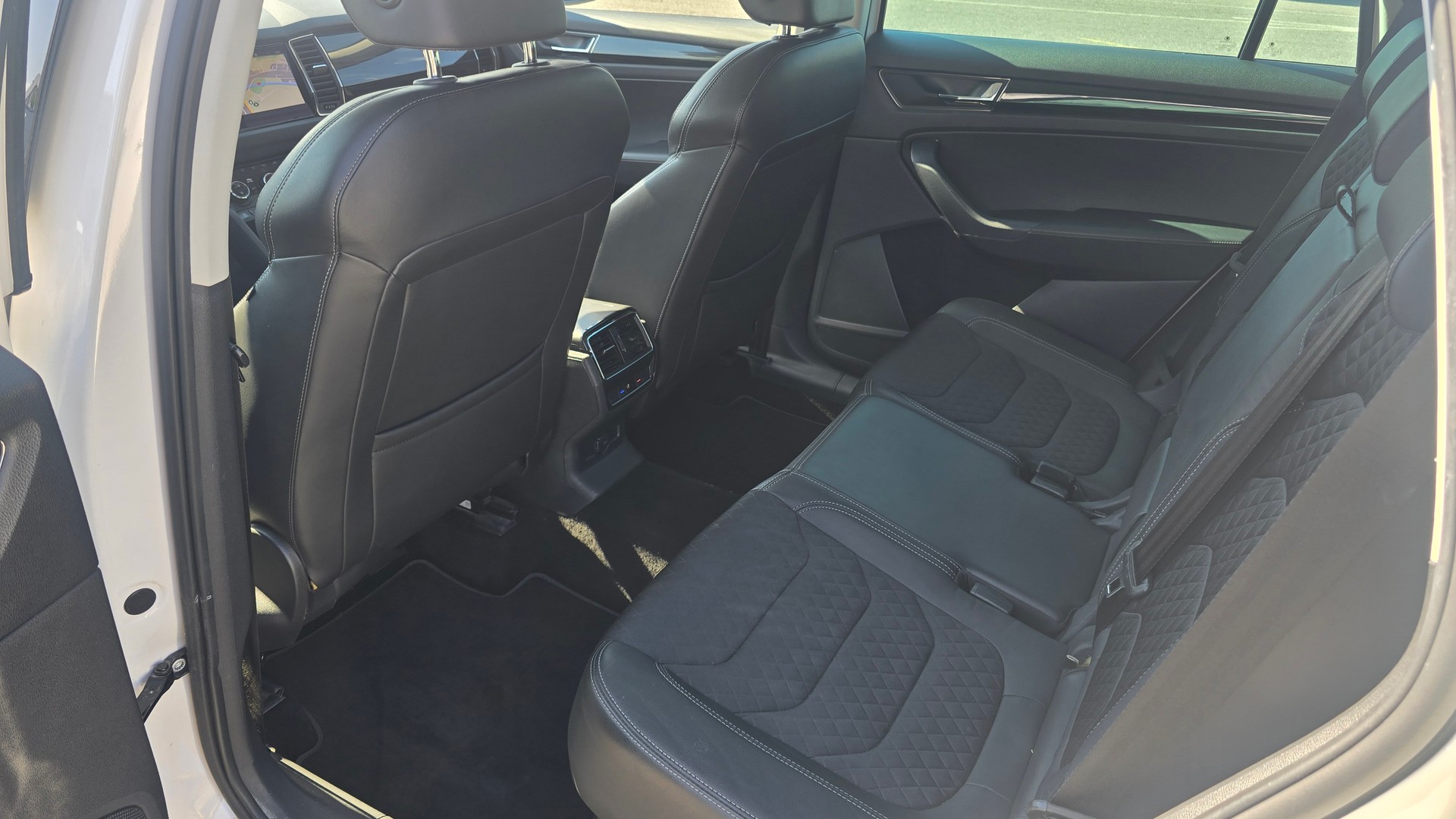 SKODA Kodiaq 2.0 TDI SCR Style 4x4 DSG-image-13