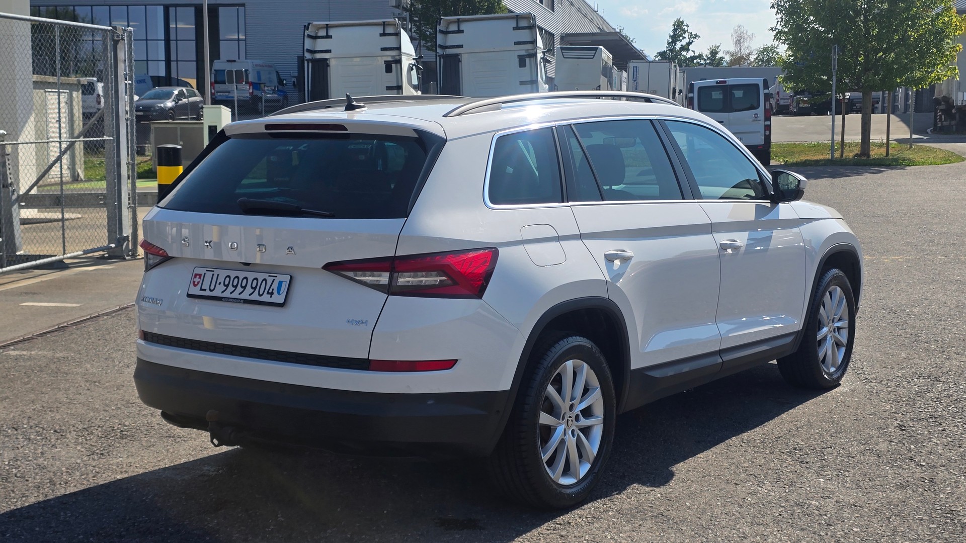 SKODA Kodiaq 2.0 TDI SCR Style 4x4 DSG-image-4