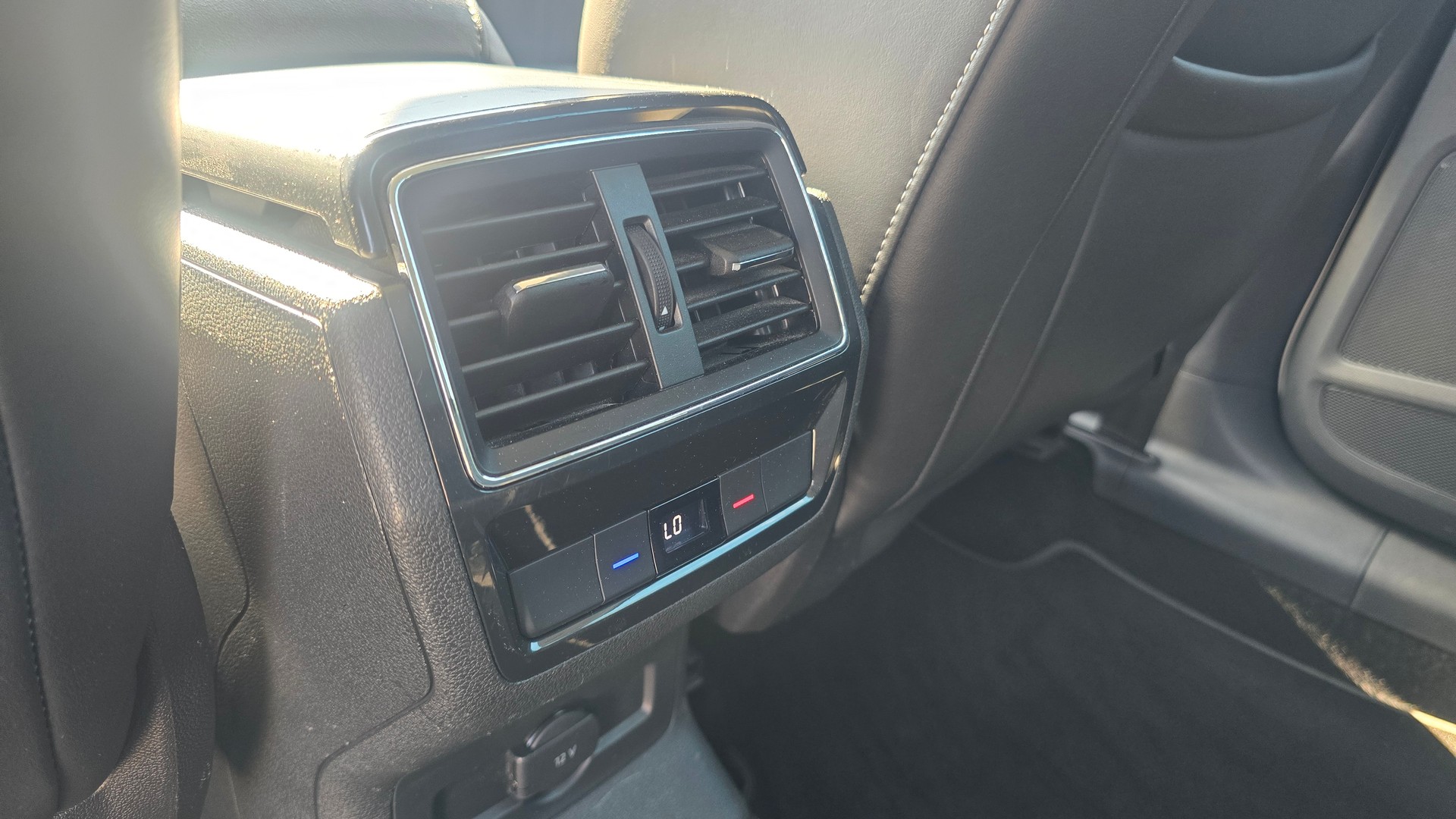 SKODA Kodiaq 2.0 TDI SCR Style 4x4 DSG-image-15