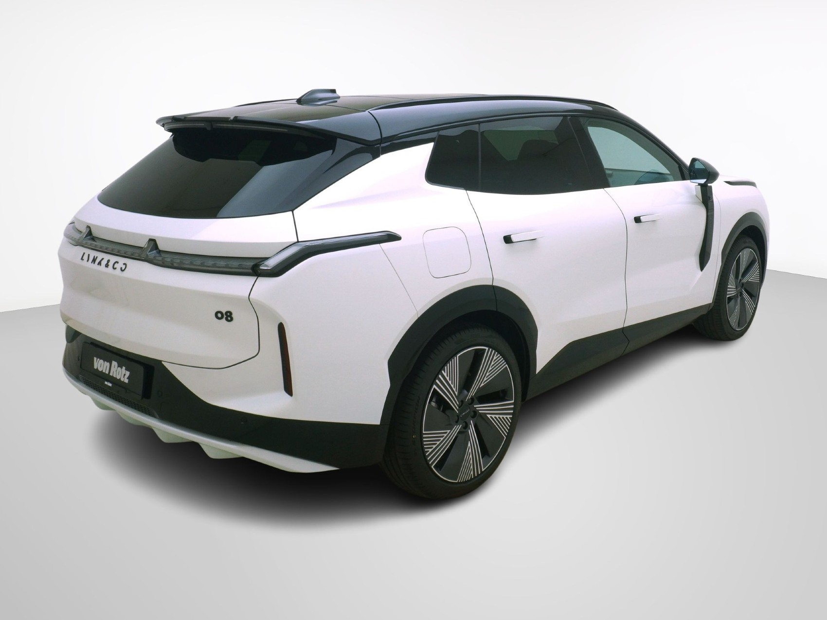 LYNK & CO 08 More-image-4