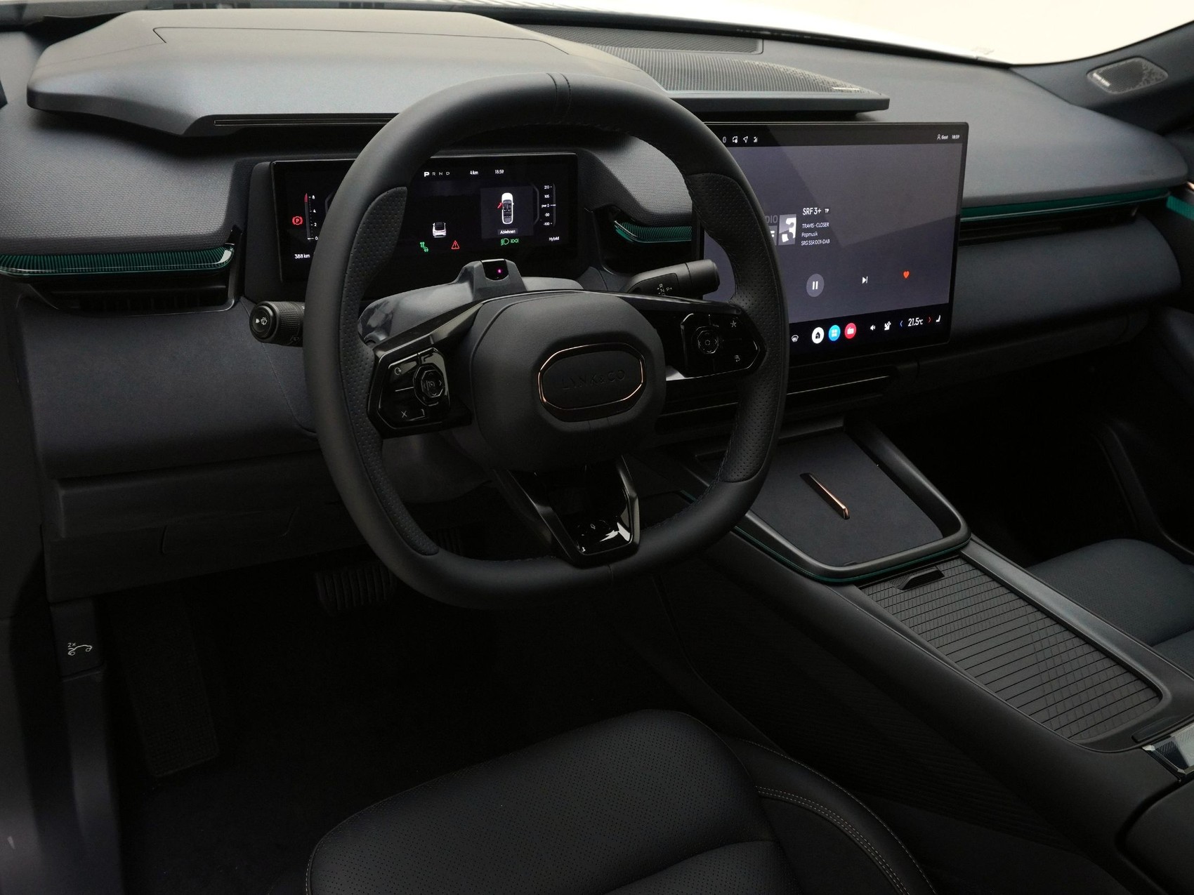 LYNK & CO 08 More-image-9