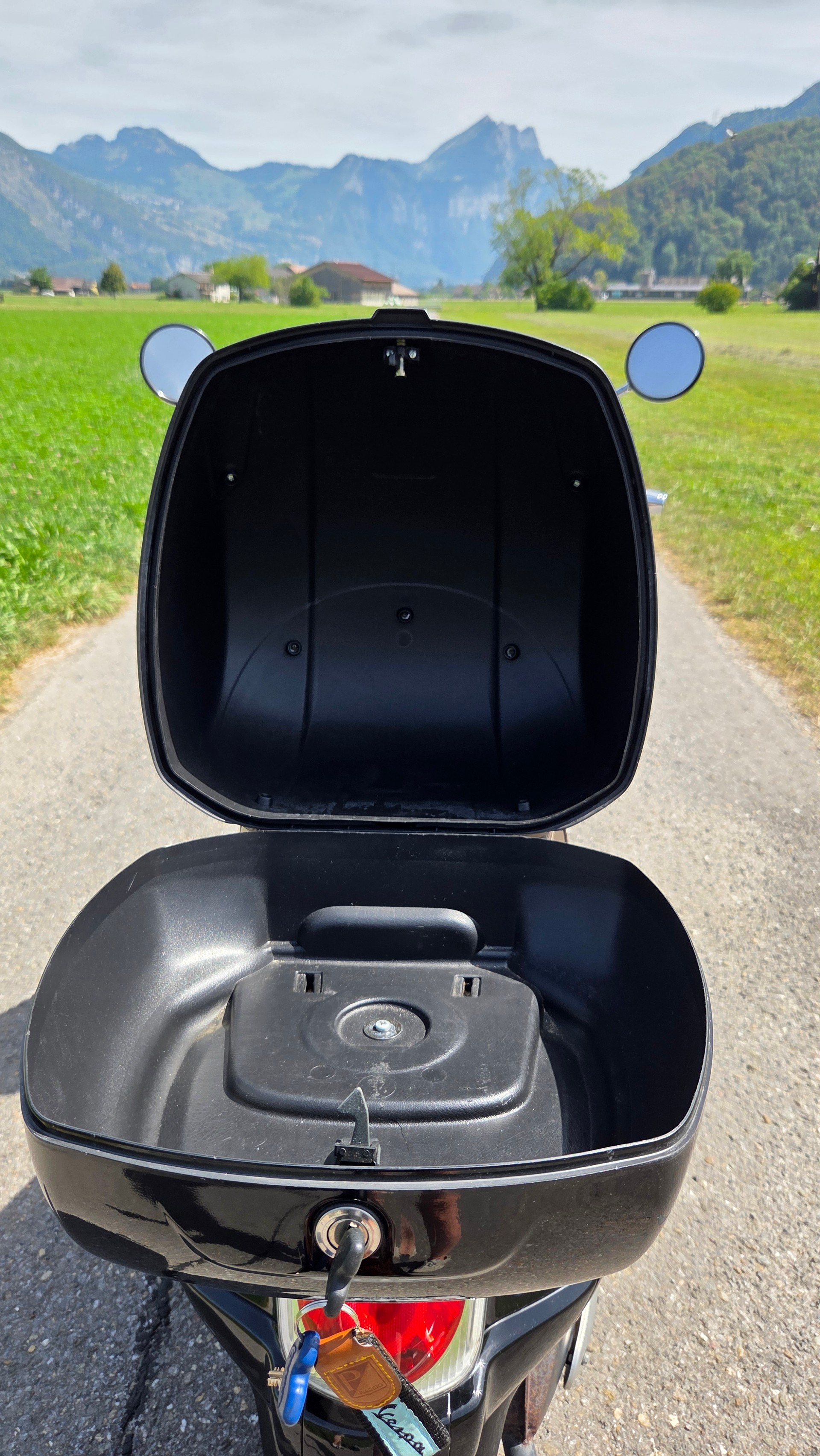 PIAGGIO Vespa 200 GT-image-8