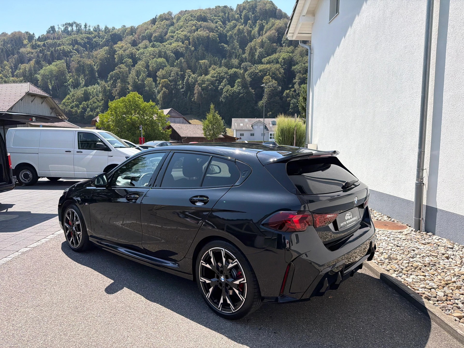 BMW 118d Steptronic M Sport Pro-image-12