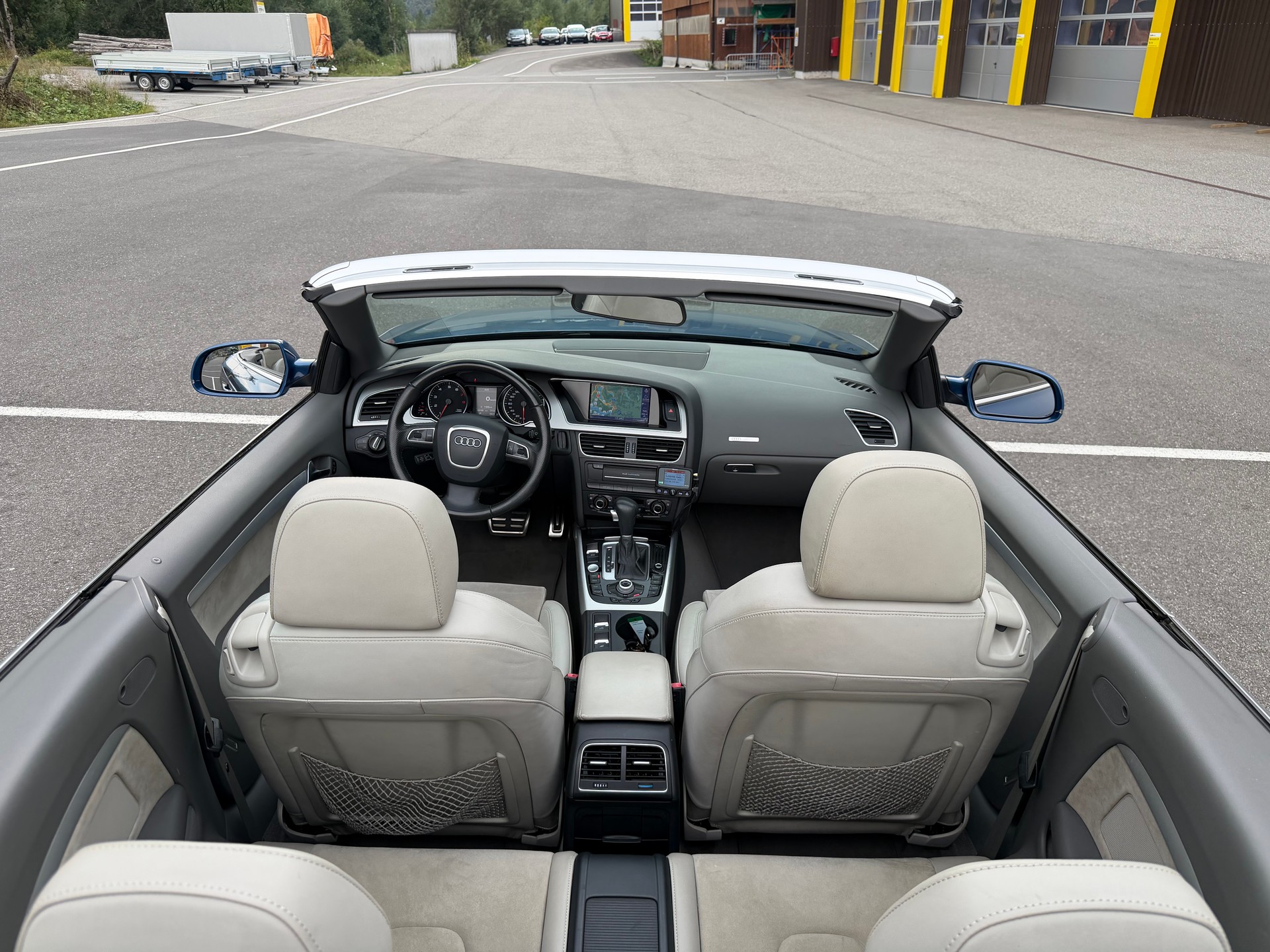 AUDI A5 Cabriolet 2.0 TFSI multitronic-image-5