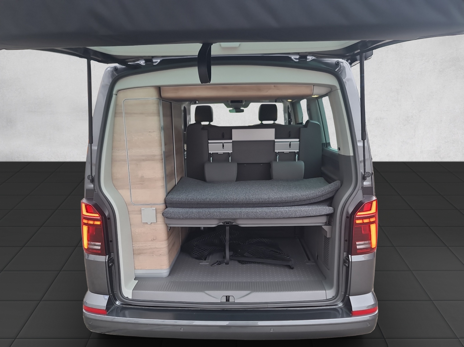 VW T6.1 California 2.0 Bi-TDI Coast 4Motion DSG-image-9