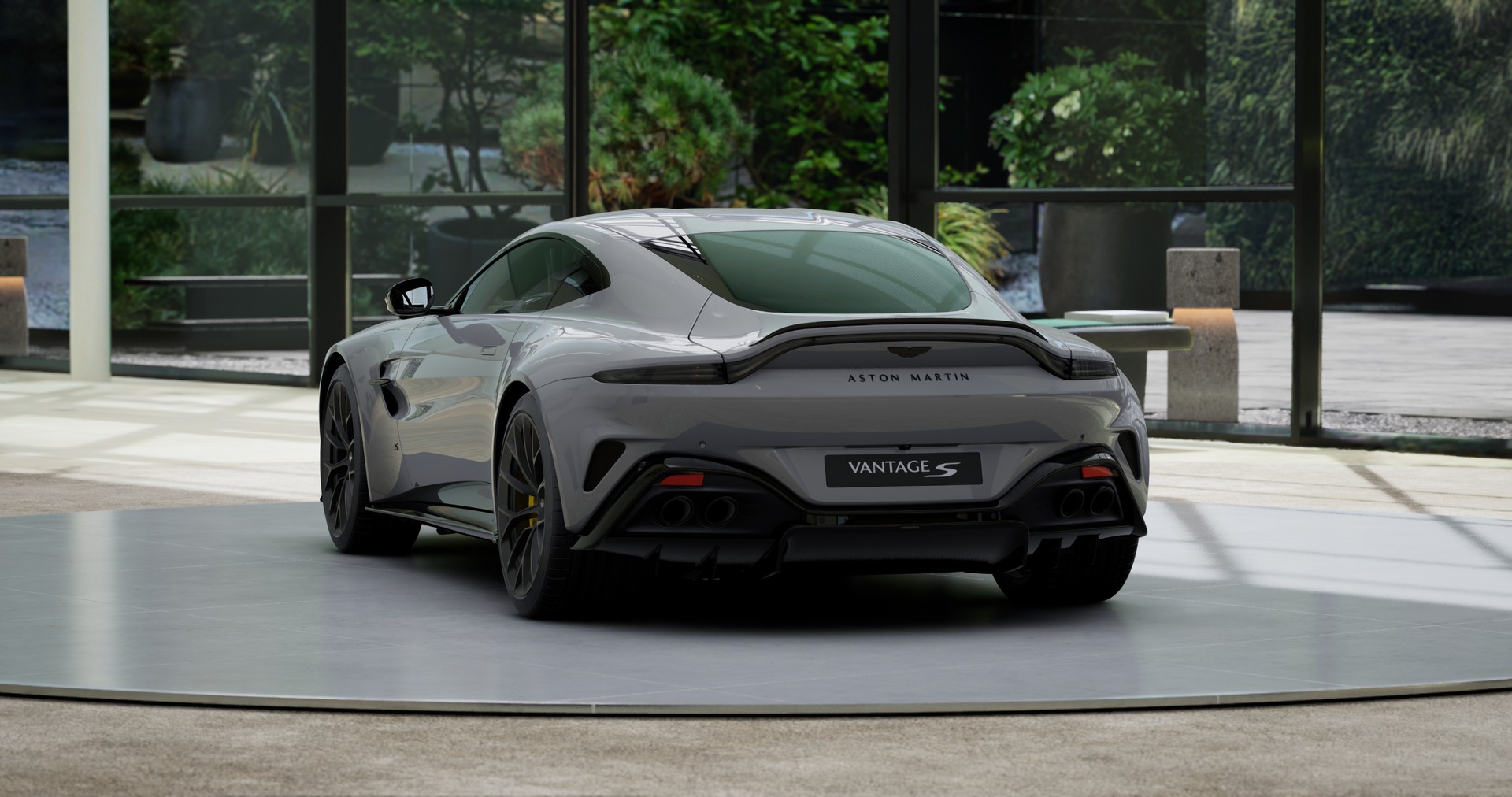 ASTON MARTIN V8 Vantage S-image-5