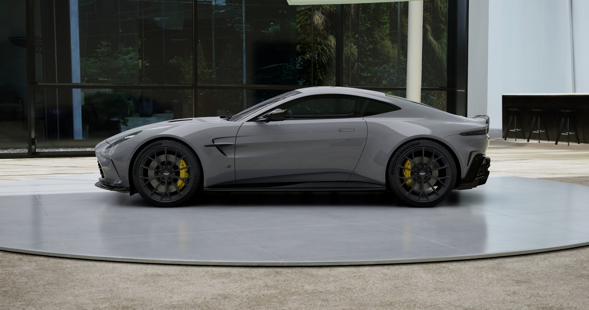 ASTON MARTIN V8 Vantage S-image-2
