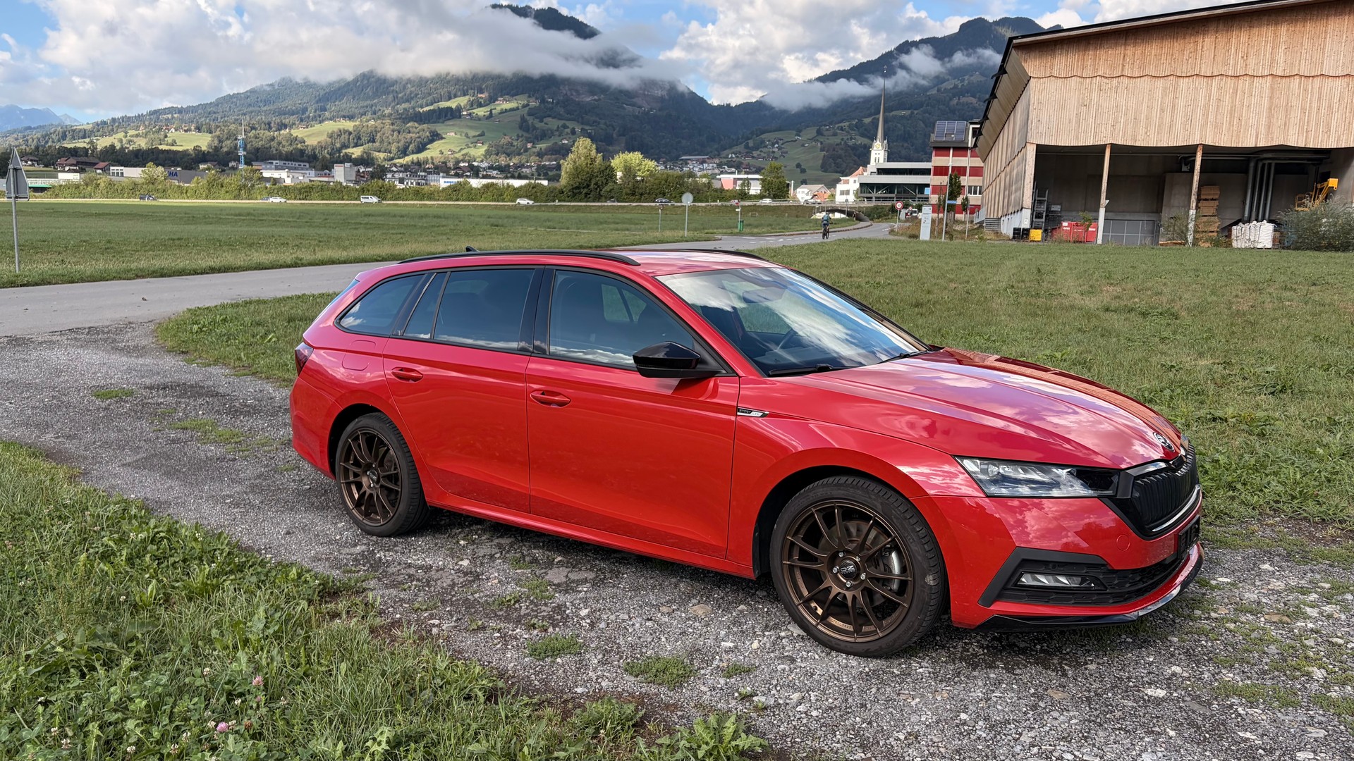 SKODA Octavia Combi 2.0 TSI SportLine DSG 4x4-image-5