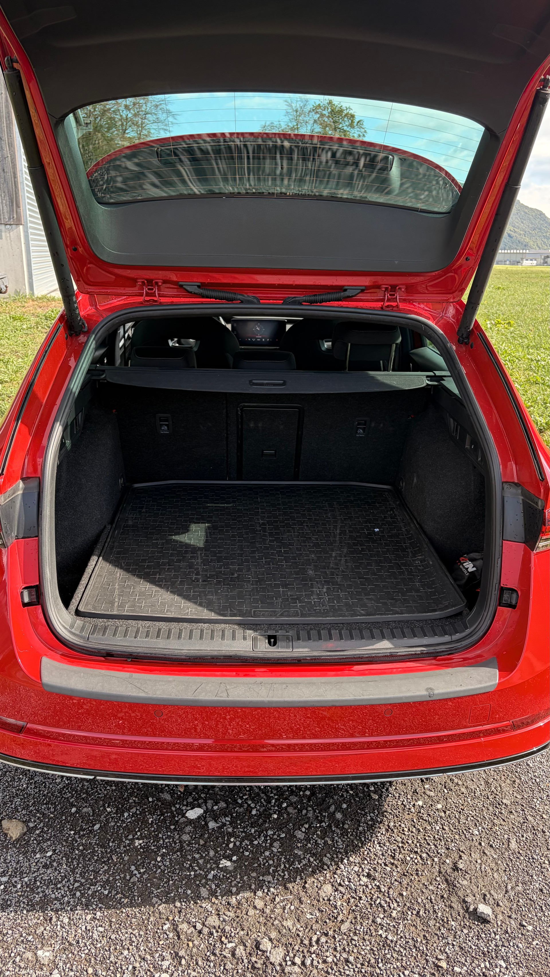SKODA Octavia Combi 2.0 TSI SportLine DSG 4x4-image-6