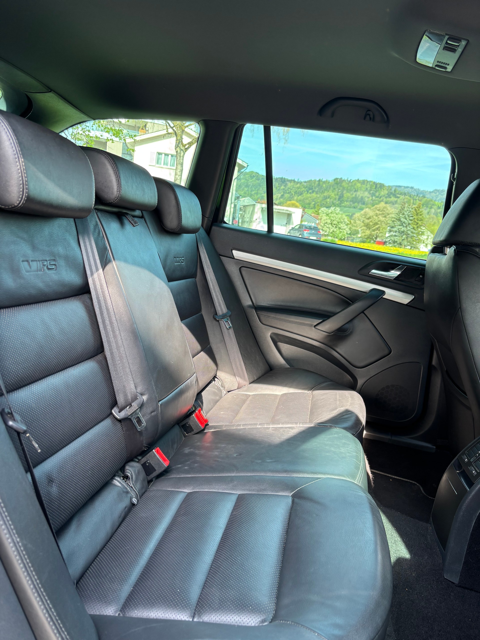 SKODA Octavia Combi 2.0 TSI RS DSG-image-14