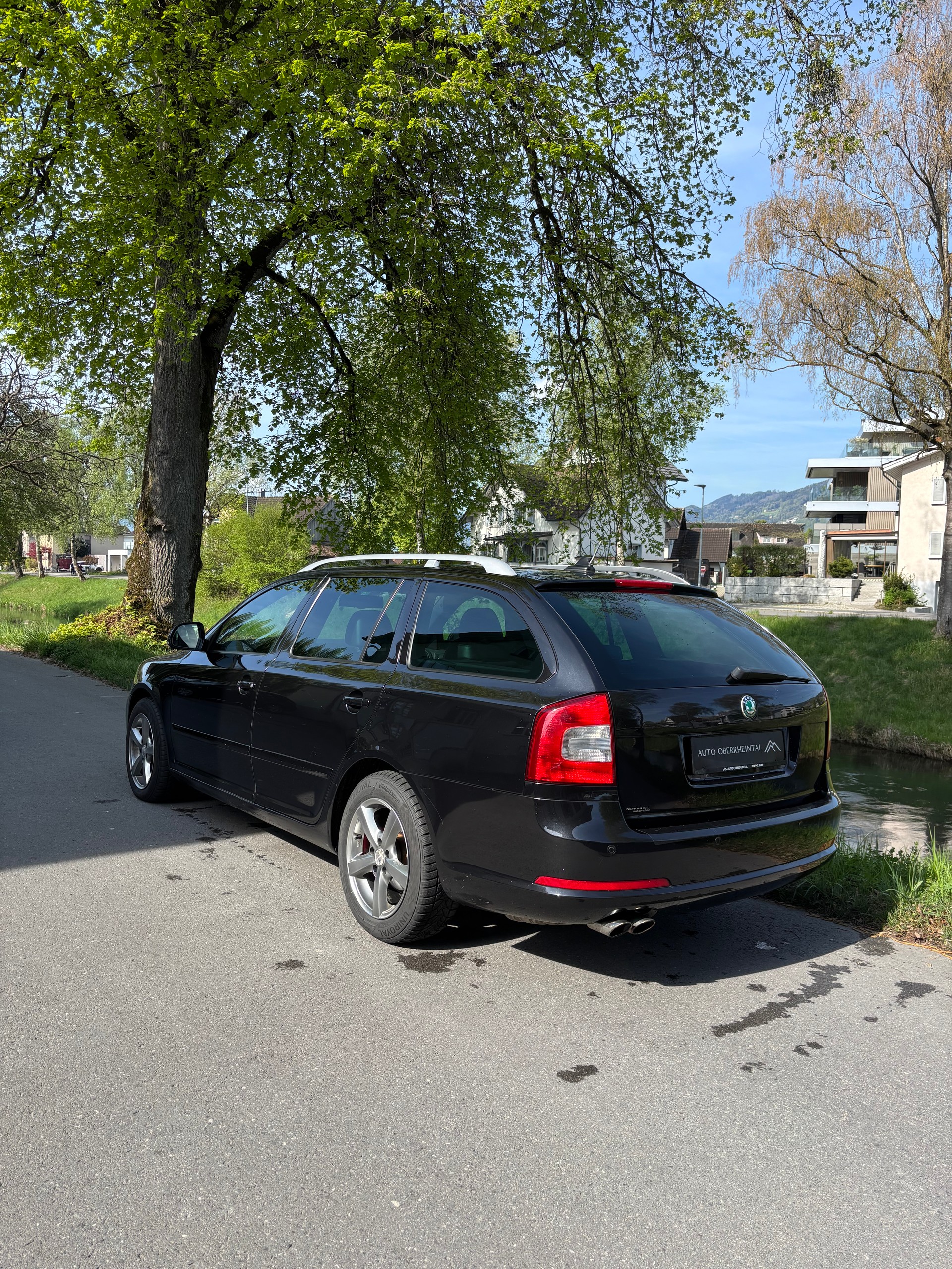 SKODA Octavia Combi 2.0 TSI RS DSG-image-4