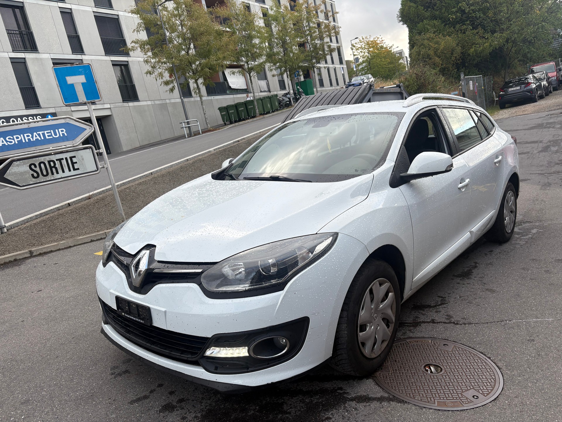 RENAULT Mégane Grandtour 1.5 dCi Bose EDC-image-0