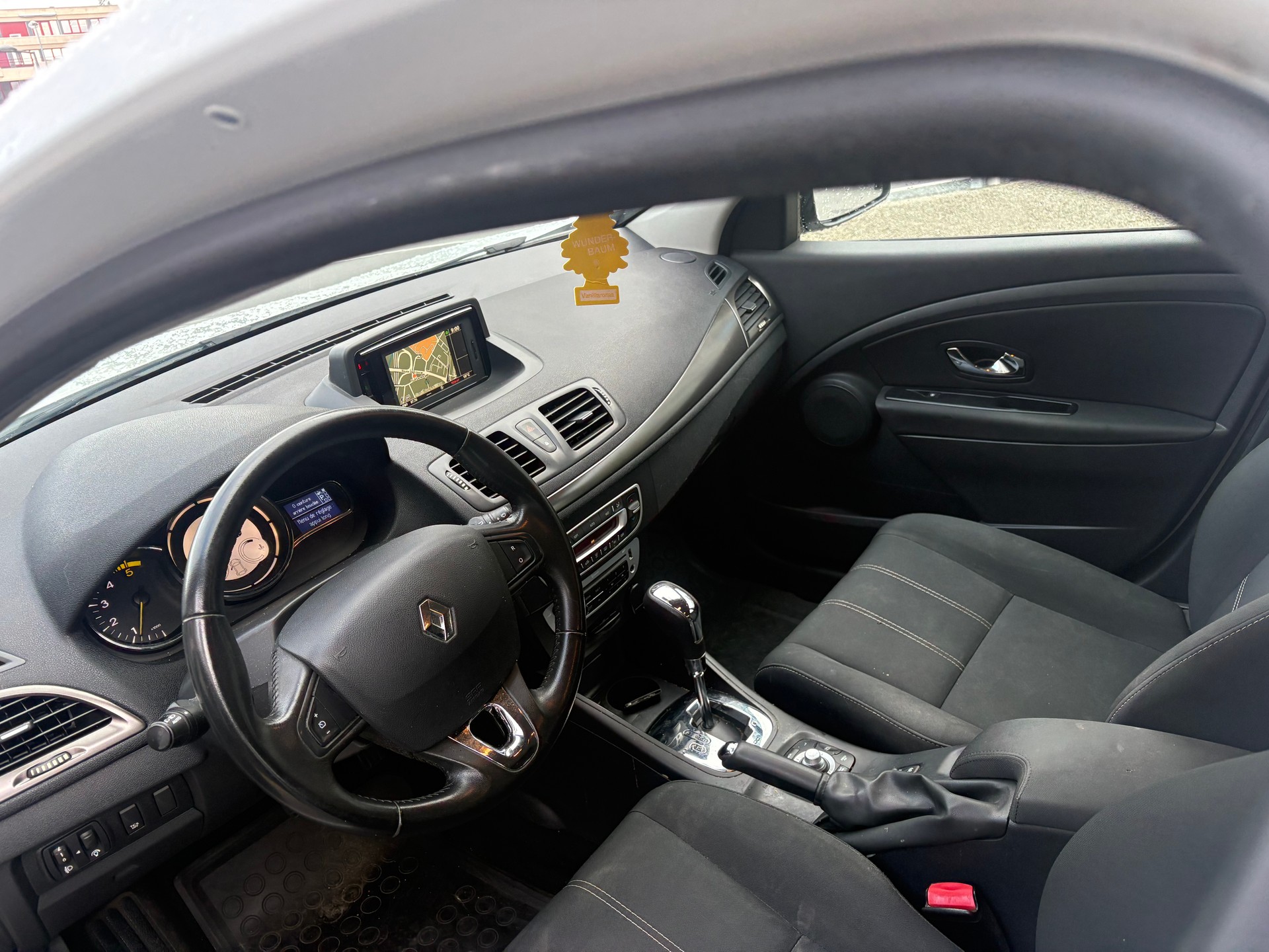 RENAULT Mégane Grandtour 1.5 dCi Bose EDC-image-8